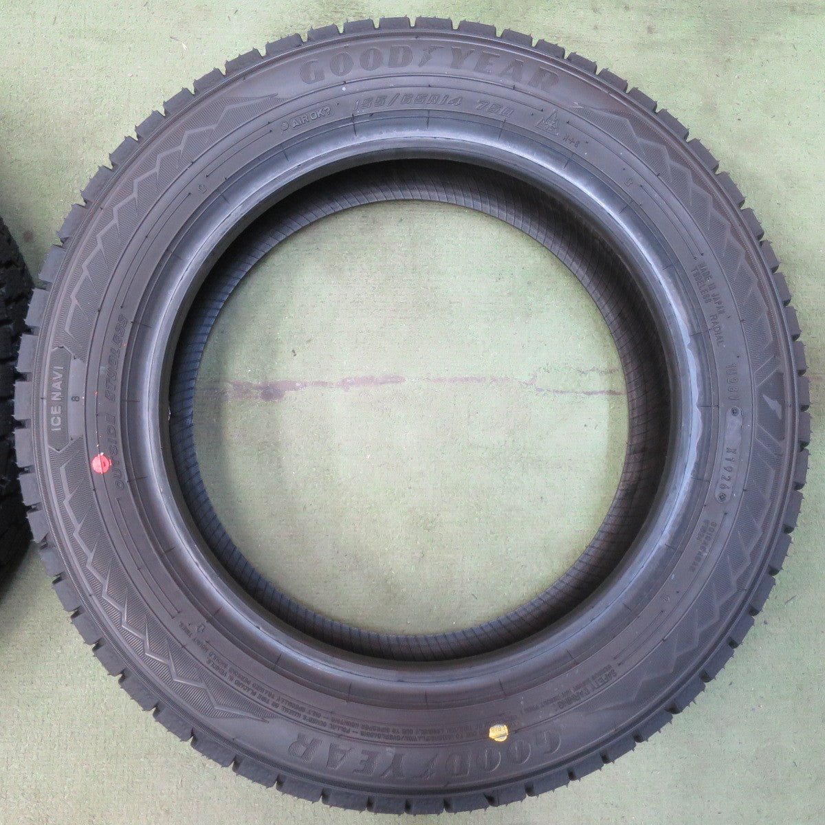 未使用！26年◎スタッドレス 155/65R14 グッドイヤー アイスナビ8 タイヤ 14インチ N-BOX スペーシア タント ムーヴ ウェイク 等◎6080905イスタ