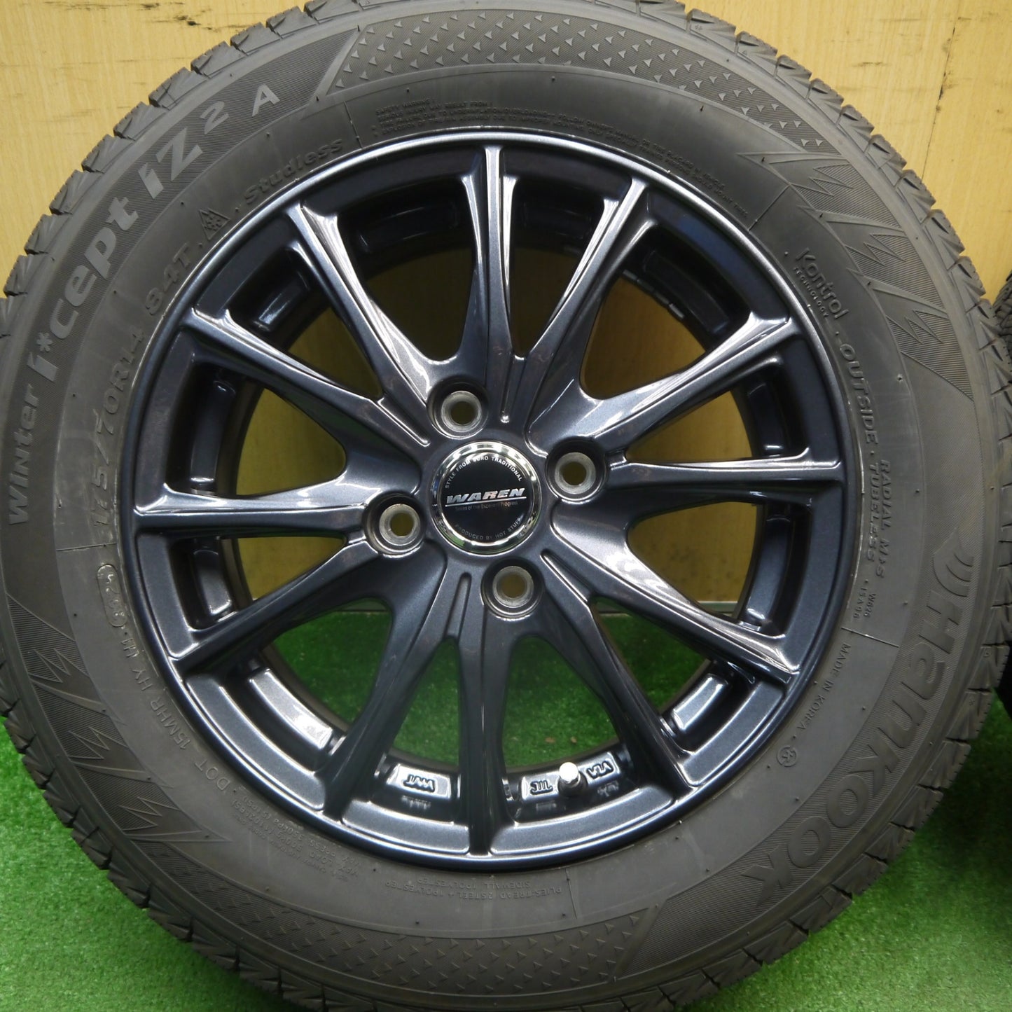 バリ溝！25年！キレイ！ほぼ10分★スタッドレス 175/70R14 ハンコック ウインター アイセプト IZ 2A WAREN ヴァーレン 14インチ PCD100/4H★6040704Hス