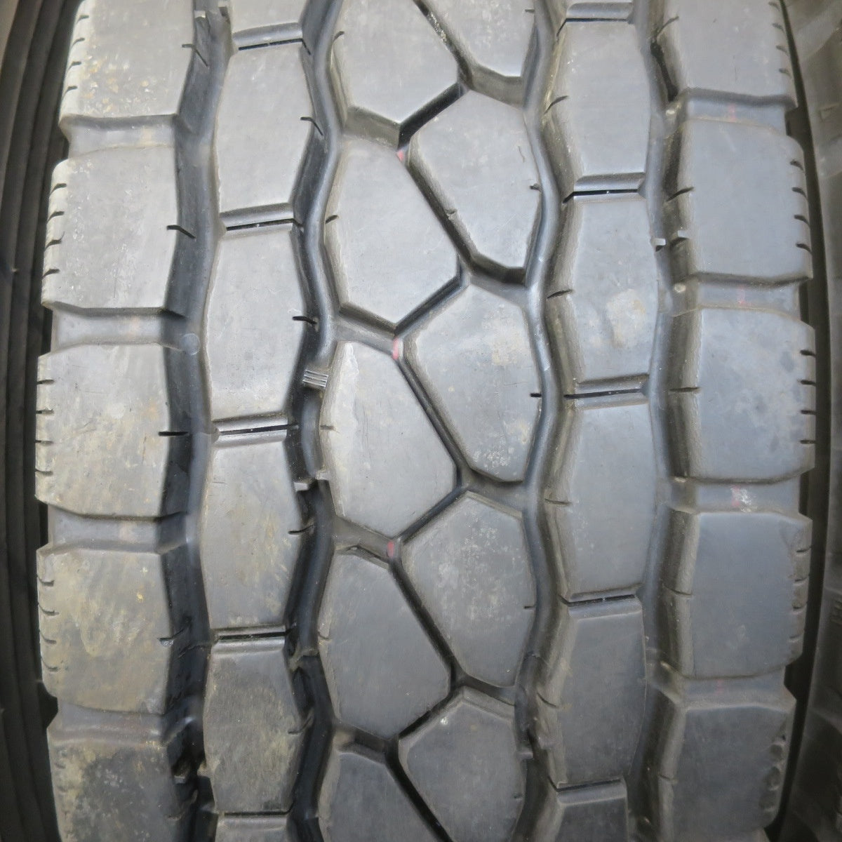 バリ溝！25年！9.5分★トラック タイヤ 245/70R19.5 136/134J ブリヂストン エコピア M801 Ⅱ ミックス オールシーズン 19.5インチ★6020609イスタ