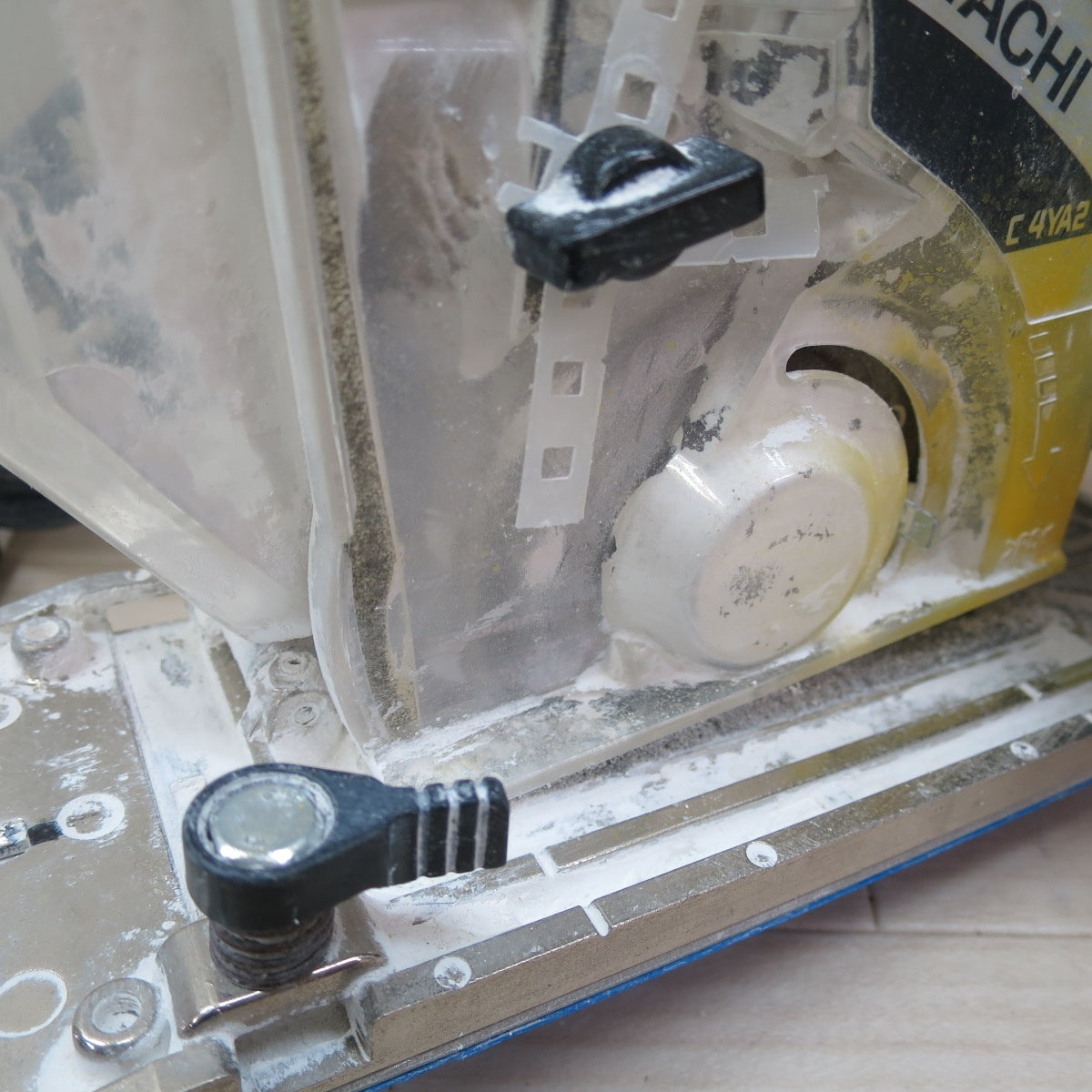 ☆日立 100mm 集じん 丸のこ C4YA2 電動 工具 切断機 防塵 超硬 丸のこ 丸ノコ 丸鋸 コード式 電気 makita 100V☆