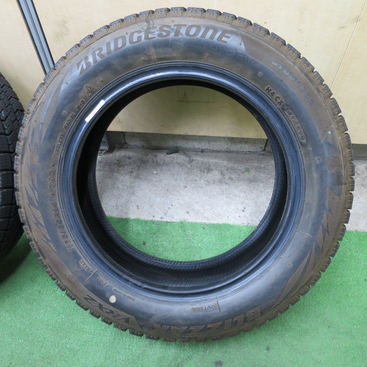 バリ溝！23年！9分★スタッドレス 165/65R14 ブリヂストン ブリザック VRX2 タイヤ 14インチ ソリオ タンク トール 等★6021702NGスタ