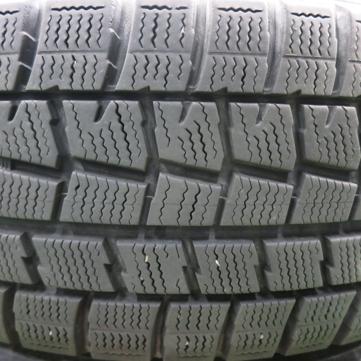 [送料無料] バリ溝！キレイ！8.5分★プリウス 等 195/65R15 スタッドレス ダンロップ ウインターマックス WM01 SIBILLA GG シビラ 15インチ PCD100/5H★4113001HAス