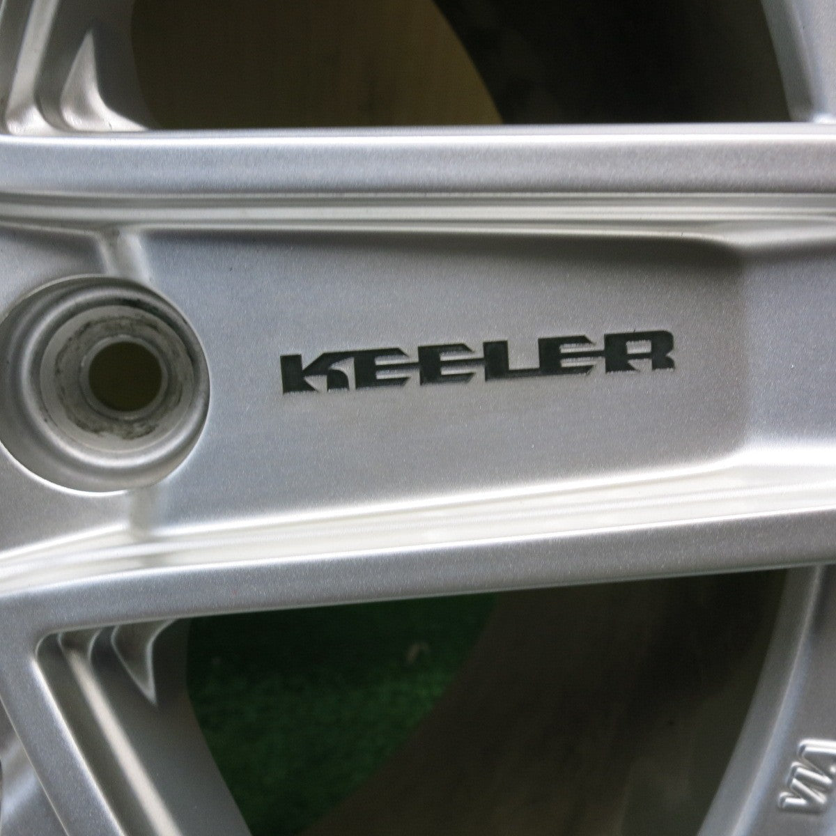 バリ溝！22年！キレイ！9.5分★KEELER TACTICS 265/65R17 スタッドレス ヨコハマ アイスガード G075 キーラー タクティクス 17インチ PCD139.7/6H★6042310HAス