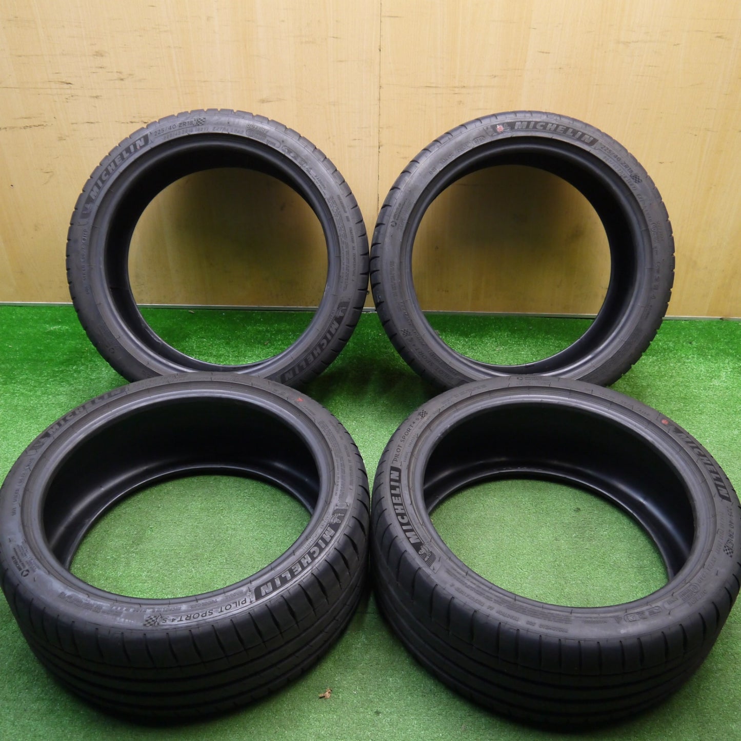 バリ溝！25年！9分★225/40R18 ミシュラン パイロットスポーツ4 S タイヤ 18インチ GR ヤリス カローラスポーツ GR86 BRZ インプレッサ 等★5112512Hノタ