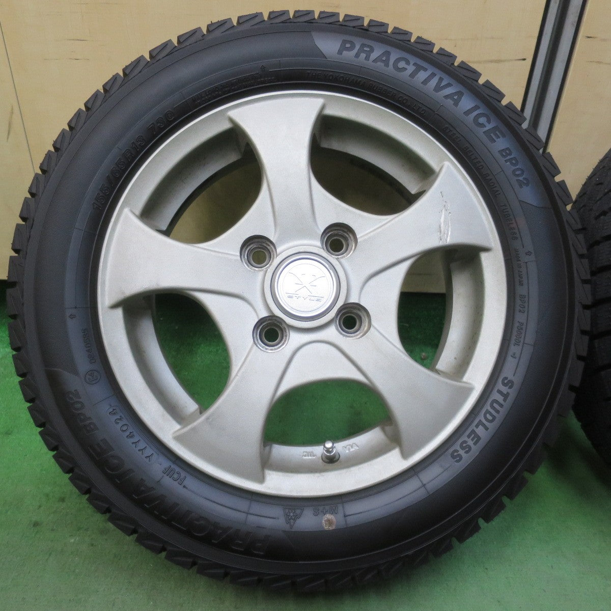 ほぼ未使用！24年★スタッドレス 155/65R13 プラクティバ アイス BP02 ヨコハマ X STYLE 社外 アルミ 13インチ PCD100/4H★6011605イス