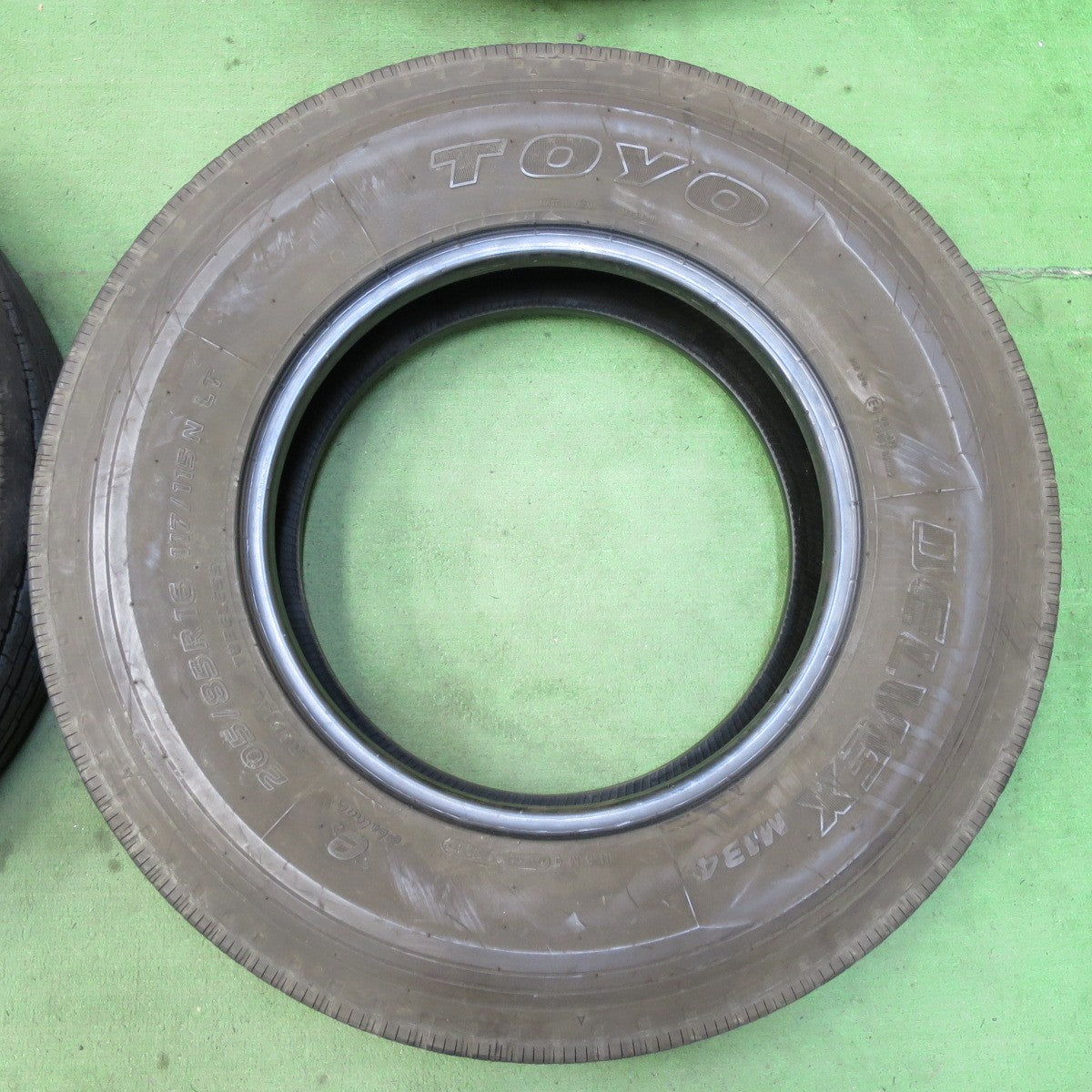 バリ溝！21年！9分★トラック タイヤ 205/85R16 117/115N トーヨー デルベックス M134 16インチ★5062609イノタ