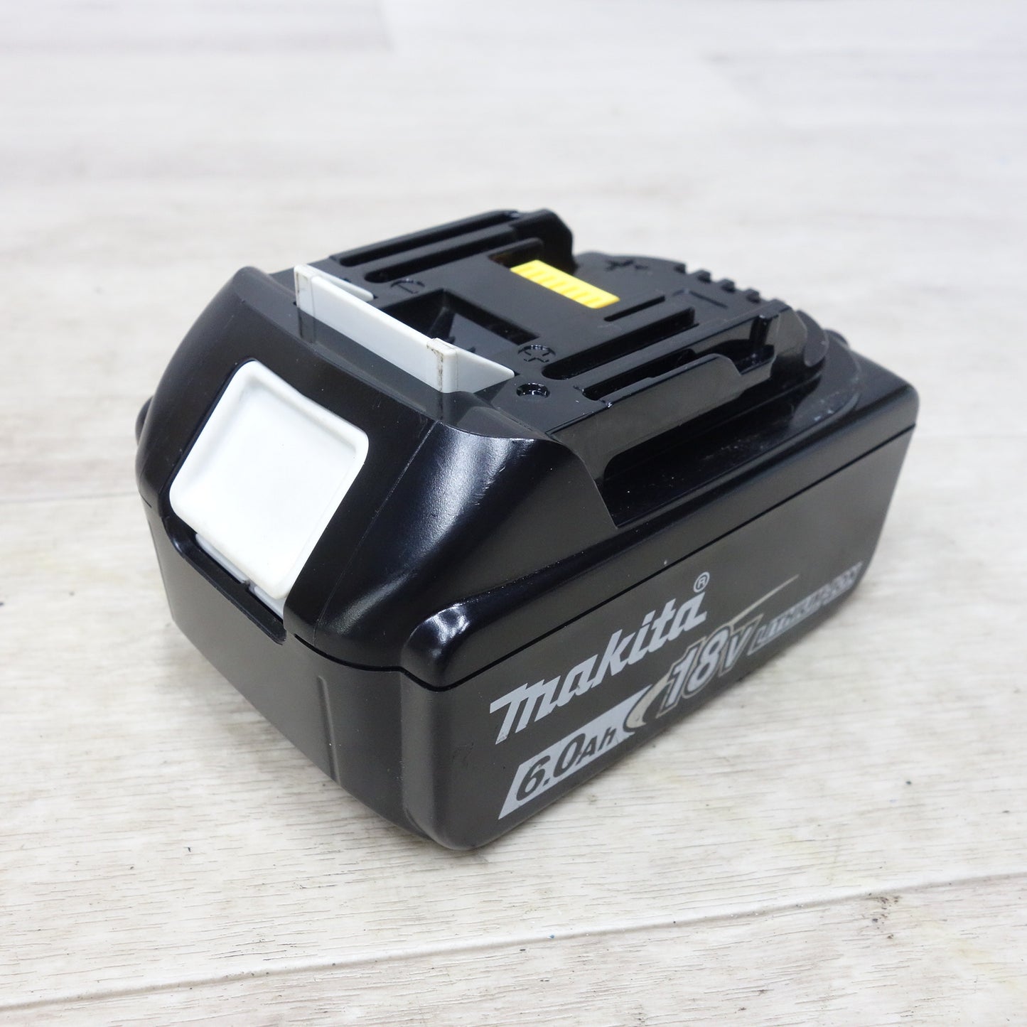 [送料無料] 未使用！キレイ！バッテリー2個セット◆マキタ 純正 充電器 DC18RC AC100V リチウム イオン バッテリー BL1860B 18V 6.0Ah Li-ion makita◆