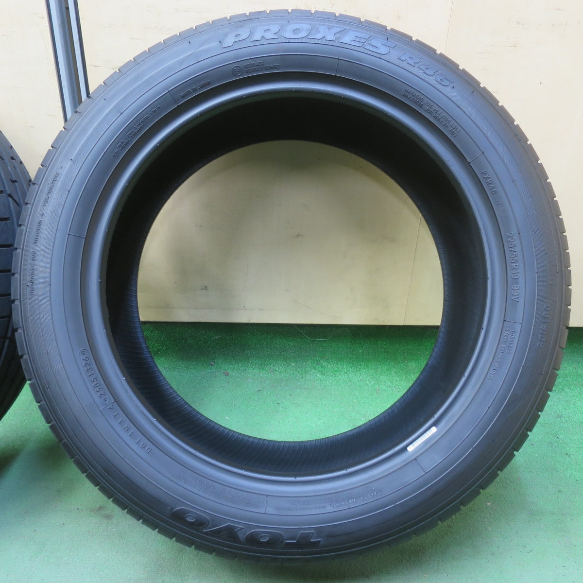新車外し！26年◎225/55R19 トーヨー プロクセス R46 タイヤ 19インチ NX ハリアー RAV4 アルファード エクストレイル CX-5 CX-8 等◎6090903イノタ