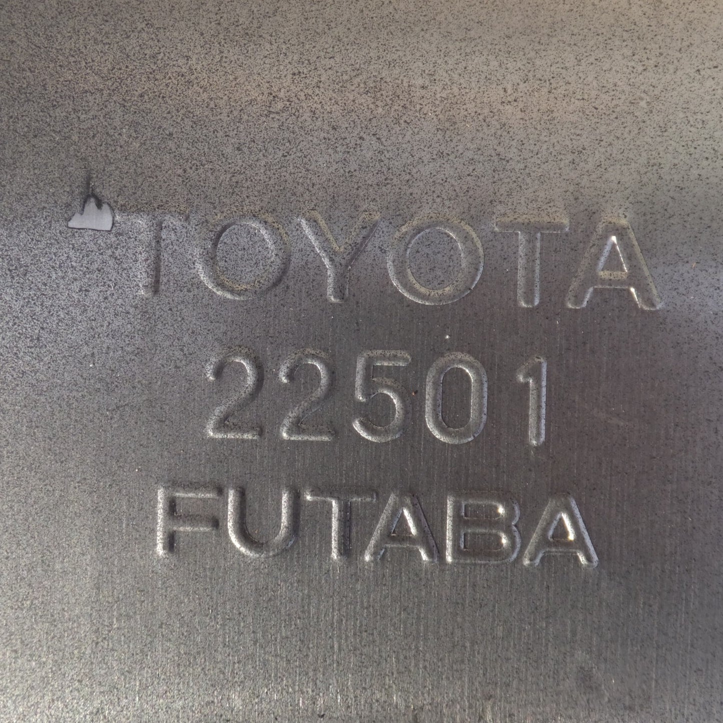 [送料無料] 岐阜発★トヨタ TOYOTA 純正 カムリ AXVH70 70系 リアマフラー 22501 FUTABA★