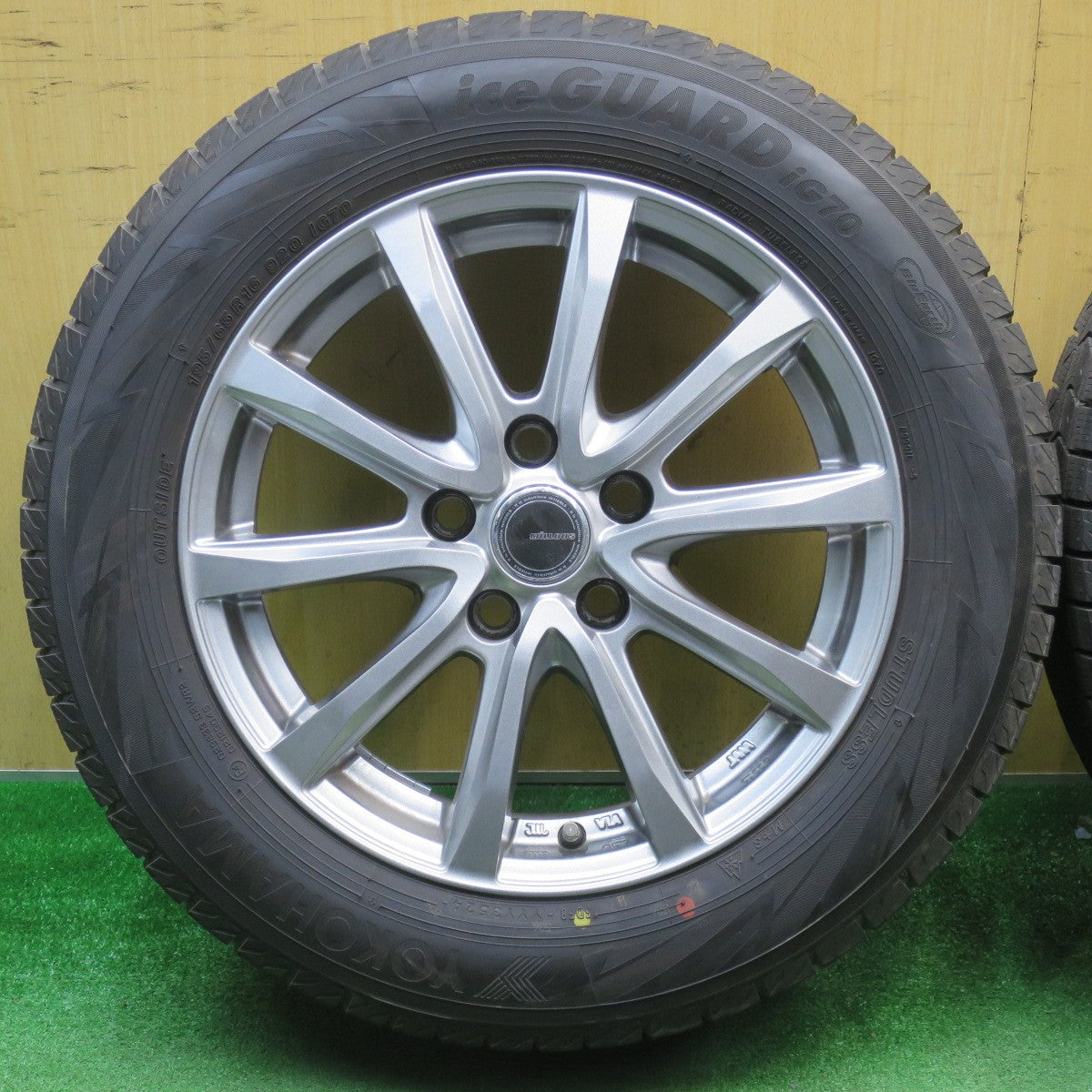 バリ溝！24年！キレイ！ほぼ10分★スタッドレス 195/65R16 ヨコハマ アイスガード iG70 MILLOUS VX ミルアス 16インチ PCD114.3/5H★6020602NJス