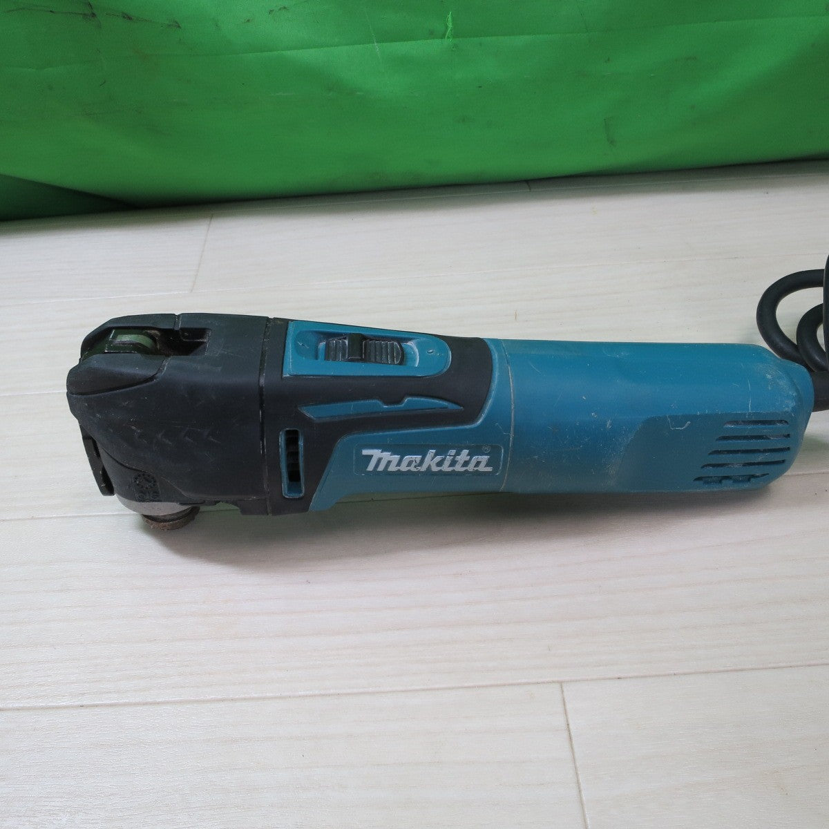 [送料無料] ☆マキタ マルチ ツール TM3010CT 電動 工具 コード式 100V 切断 剥離 研削 makita☆