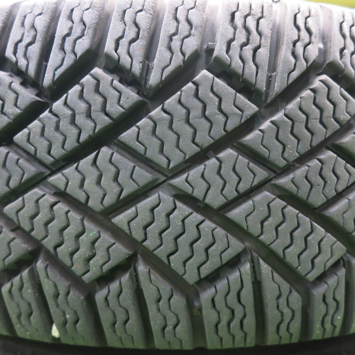 バリ溝！22年！キレイ！8.5分★スタッドレス 155/65R14 コンチネンタル バイキングコンタクト7 JOKER ジョーカー 14インチ PCD100/4H★4112902HAス