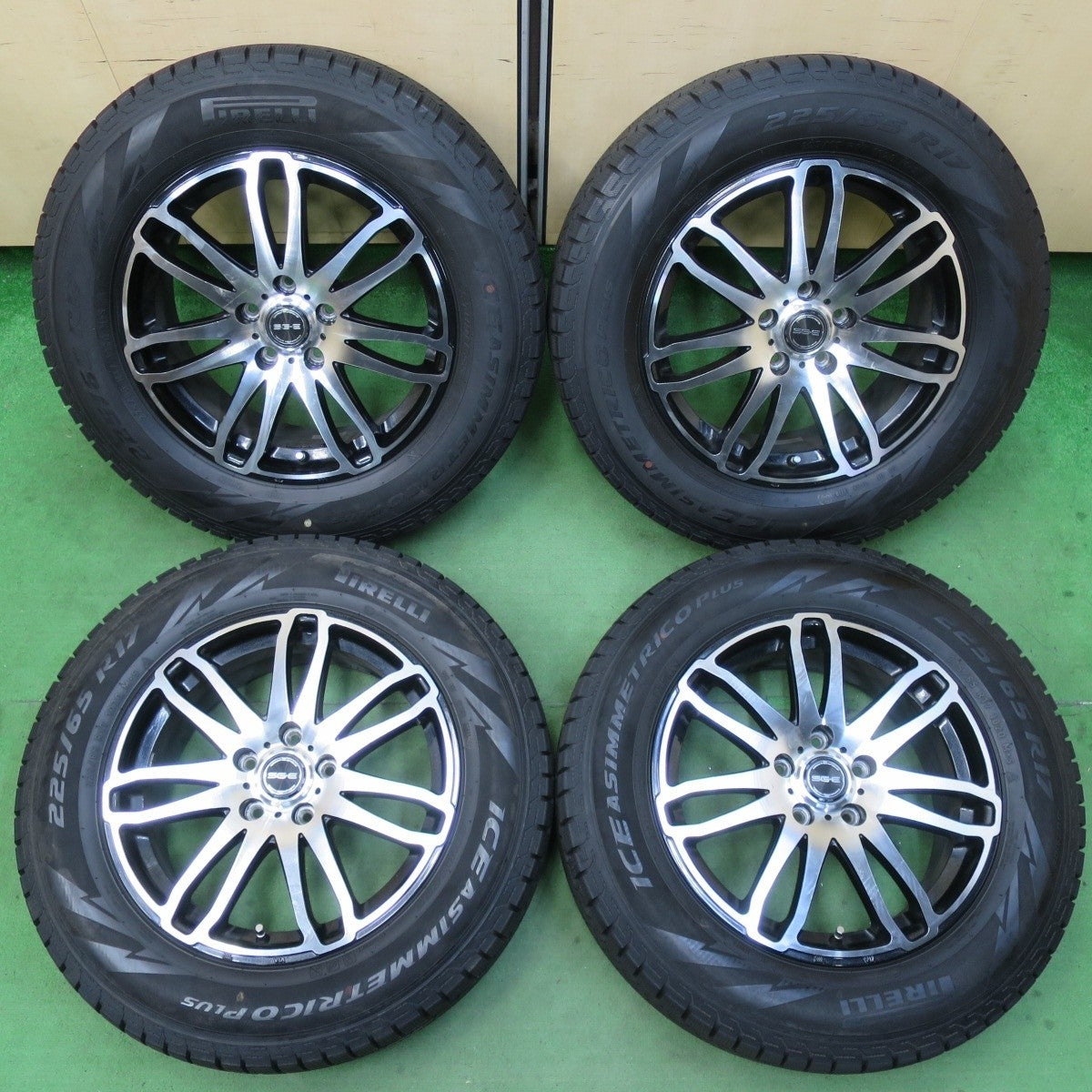 バリ溝！9.5分以上★スタッドレス 225/65R17 ピレリ アイスアシンメトリコ プラス SG-E 社外 アルミ 17インチ PCD114.3/5H★5031301イス