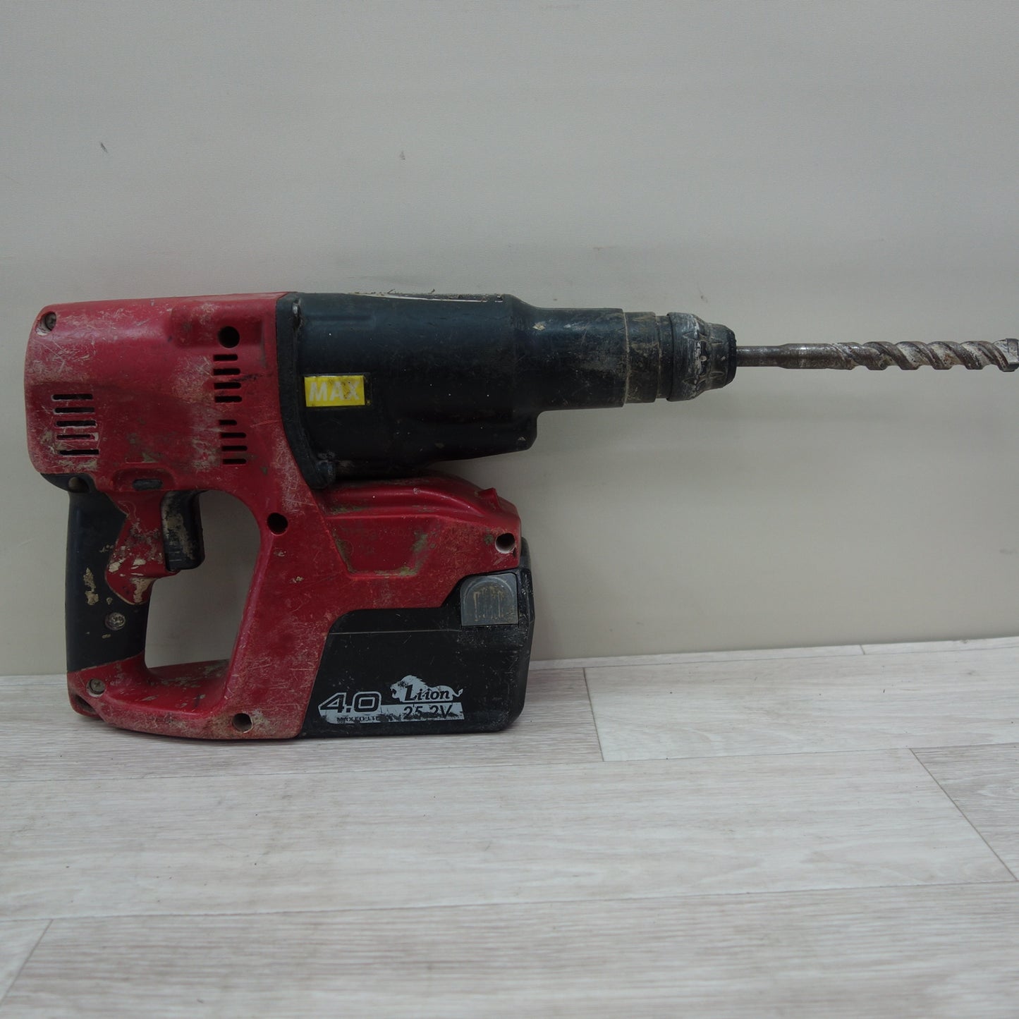 [送料無料] ☆MAX マックス 充電式 ブラシレス ハンマドリル PJ-R265 電動 工具 ハンマードリル 充電器 JC-928 バッテリー JP-L92540A☆