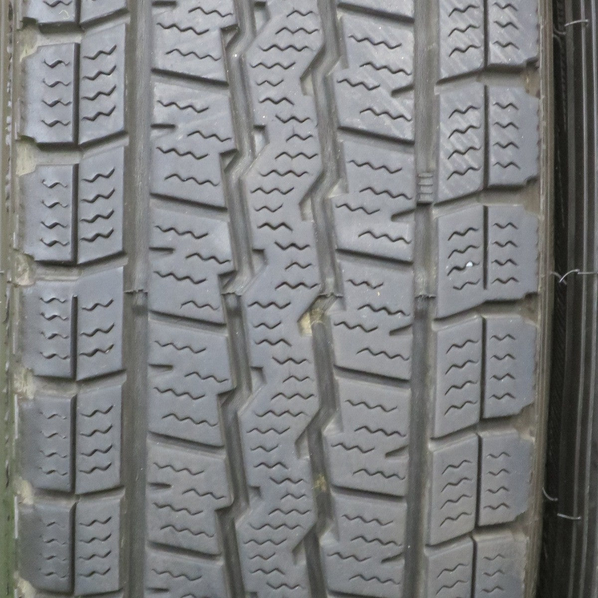 バリ溝！キレイ！9.5分★スタッドレス 145/80R12 80/78N ダンロップ ウインターマックス SV01 VICENTE ヴィセンテ 12インチ PCD100/4H★5062003TTス