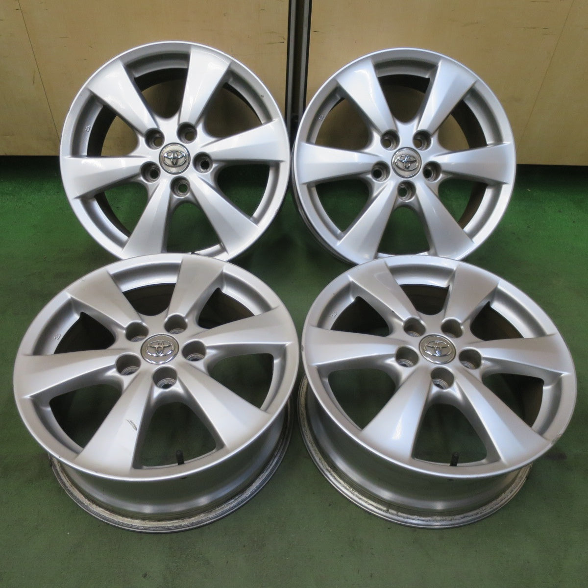 4本価格◎トヨタ AHR20 W エスティマ 純正 ホイール 17インチ 17×7J PCD114.3/5H◎6100703HNホ