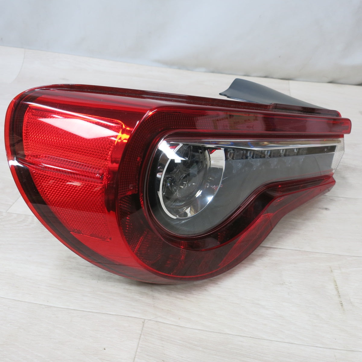 [送料無料] ◆トヨタ 86 ハチロク ZN6 後期 純正 テール ライト ランプ LED Koito 220-60345 左側◆