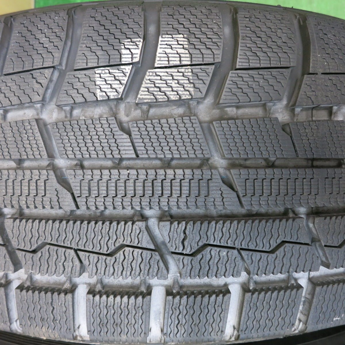 バリ溝！キレイ！ほぼ10分★スタッドレス 225/65R17 トーヨー ウインター トランパス TX Fang ファング 17インチ PCD114.3/5H★5072603HAス