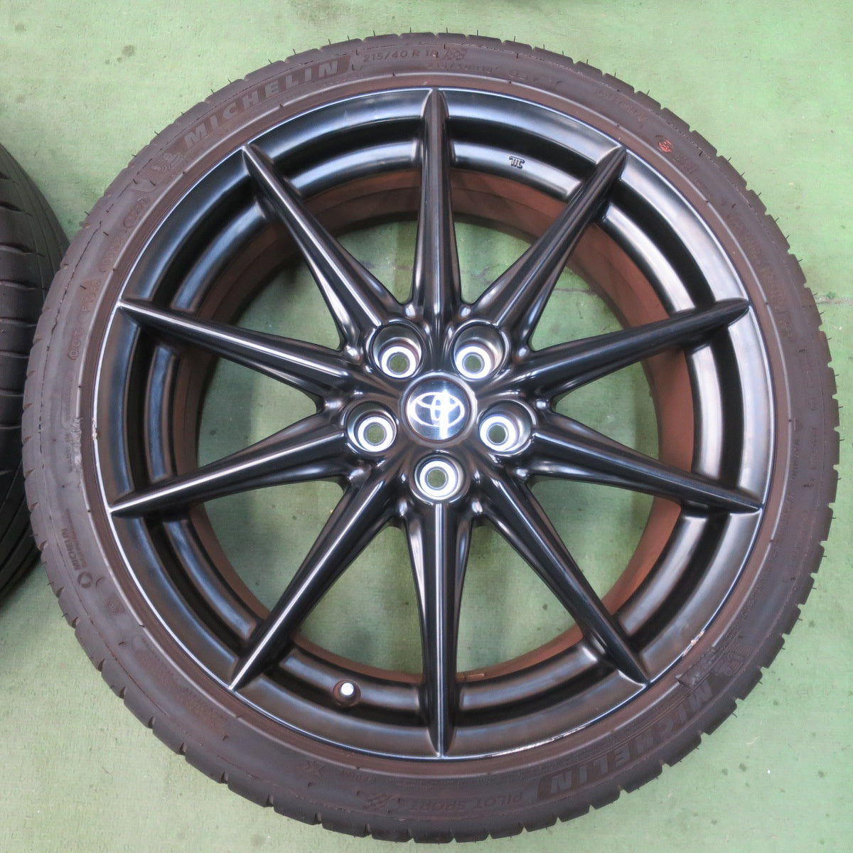 4本価格★トヨタ GR 86 スバル BRZ 純正 215/40R18 ミシュラン パイロット スポーツ4 18インチ PCD100/5H★6011603イノ