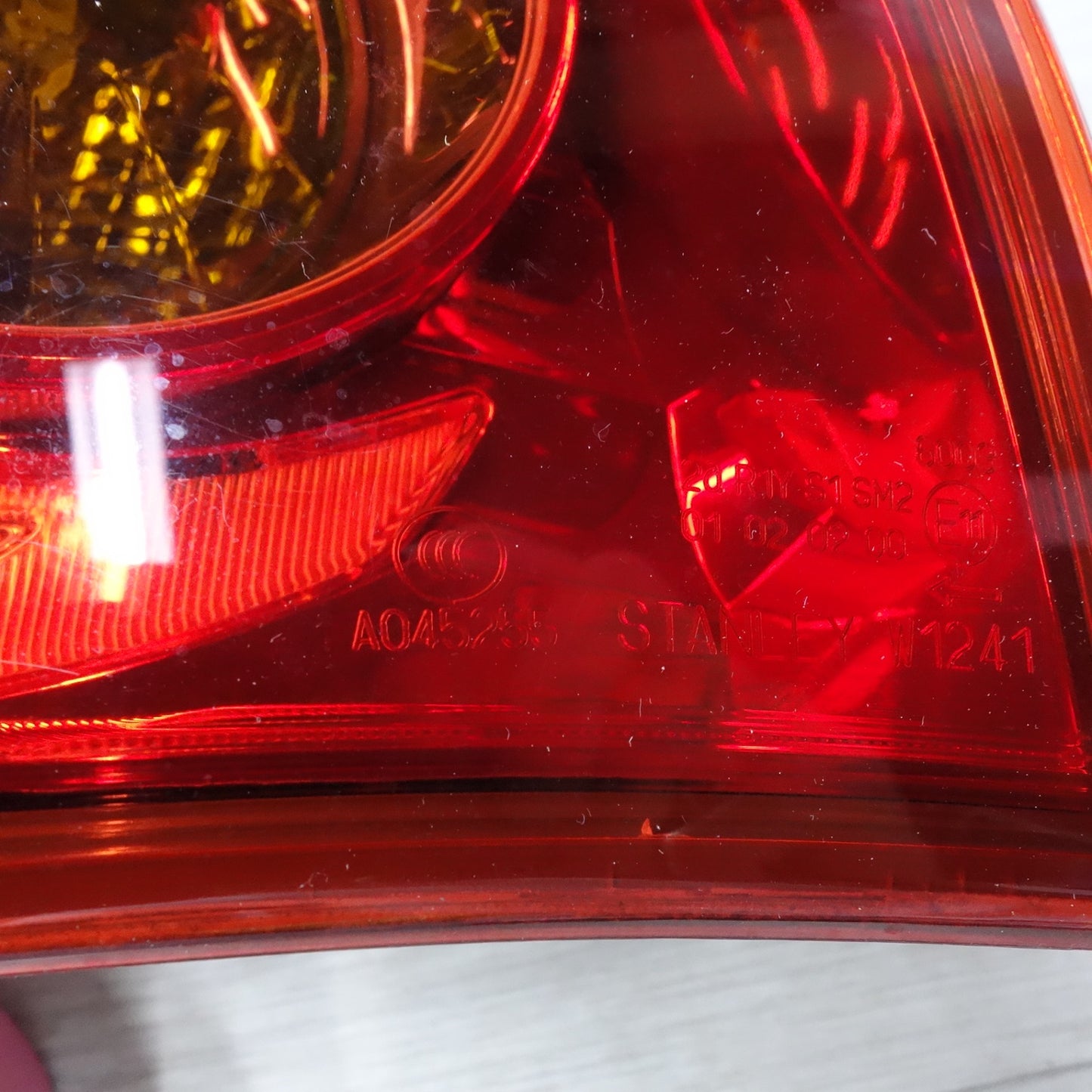 [送料無料] 左右セット◆日産 スカイライン V37 前期 純正 テール ライト ランプ フィニッシャー テール セット 内側 外側 STANLEY W1241 W1242 W0697◆