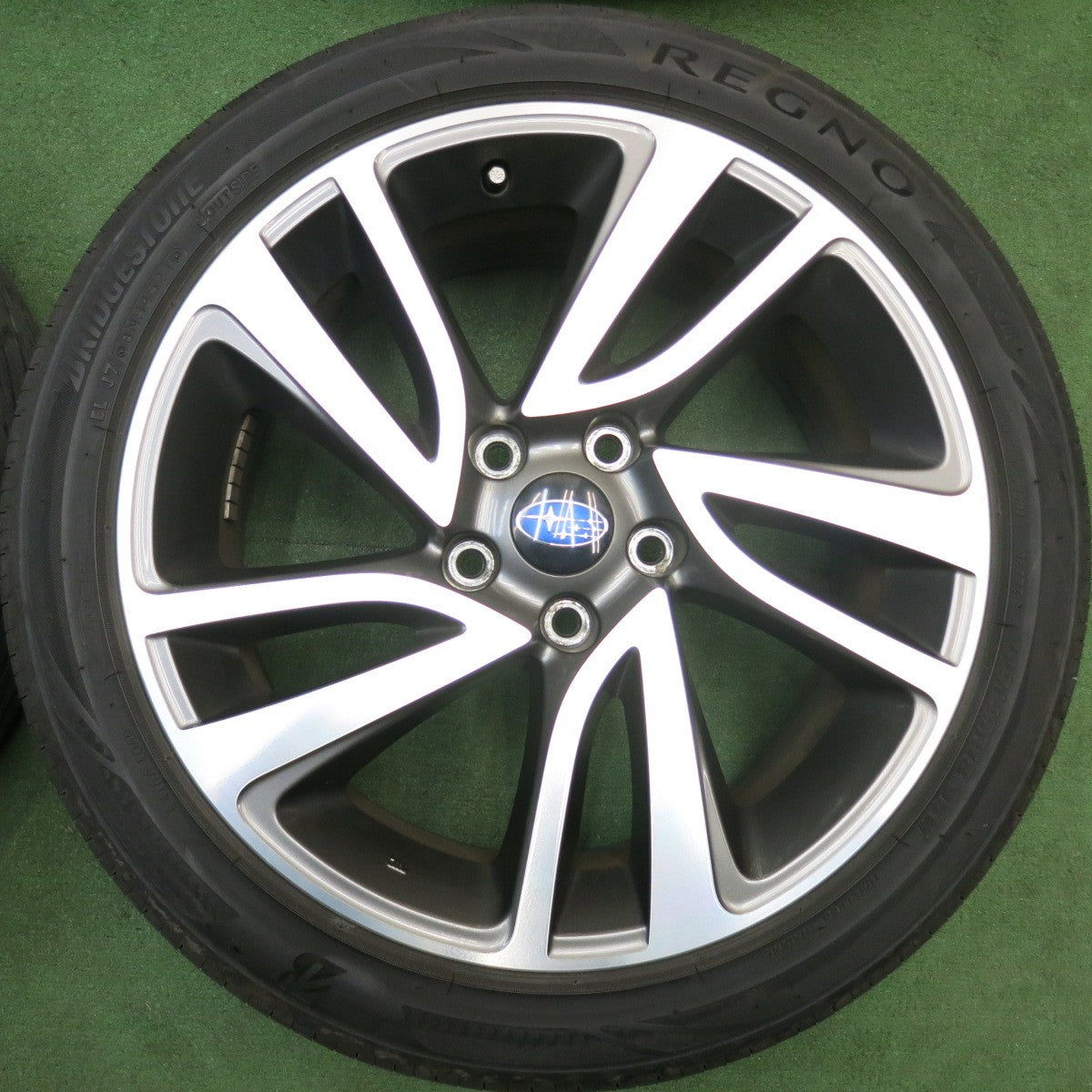 バリ溝！9.5分★スバル VM レヴォーグ 純正 225/45R18 ブリヂストン レグノ GR-X2 18インチ PCD114.3/5H★6032801HAノ