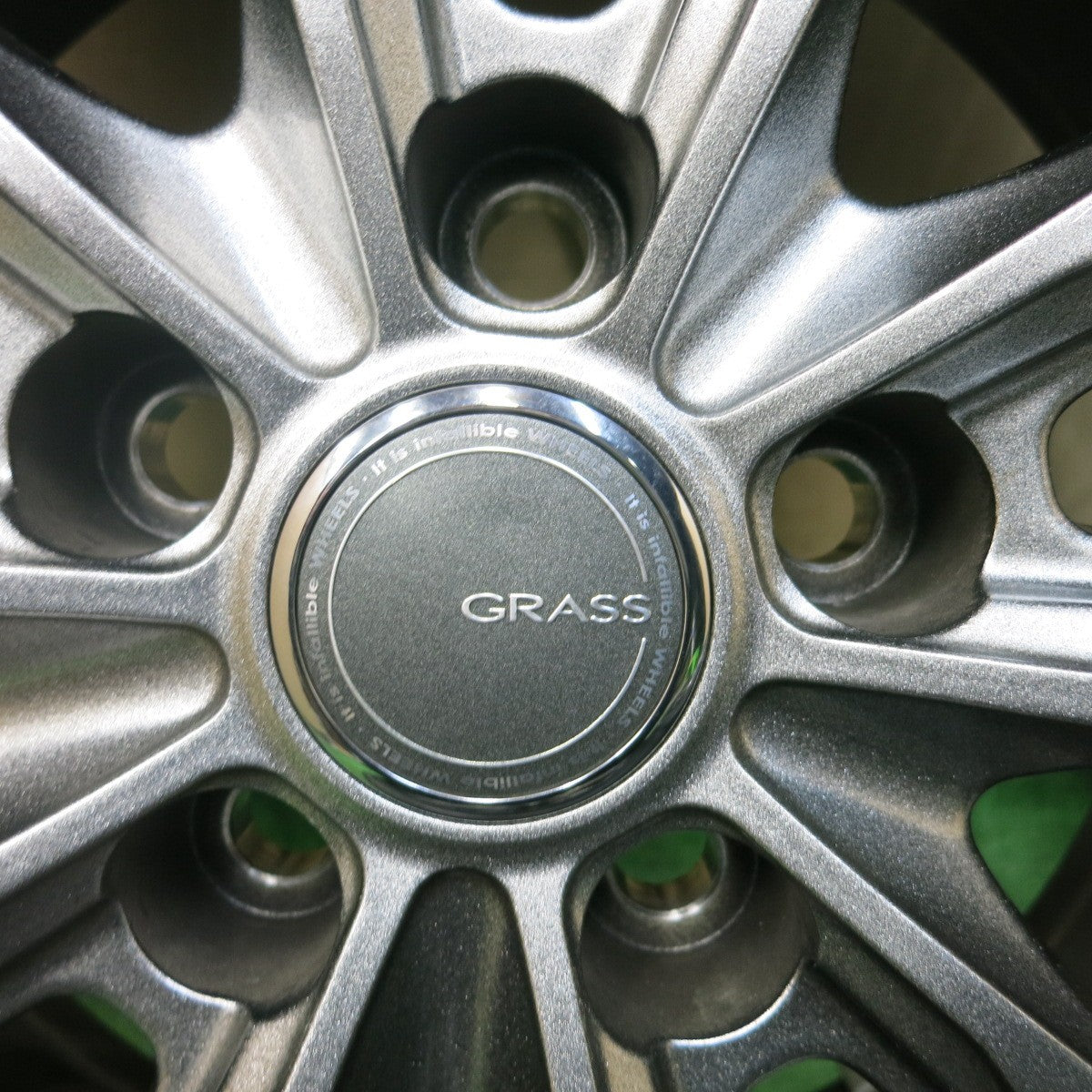 [送料無料] バリ溝！20年！キレイ！9.5分★スタッドレス 205/65R16 ヨコハマ アイスガード iG60 GRASS グラス 16インチ PCD114.3/5H★4111910SYス