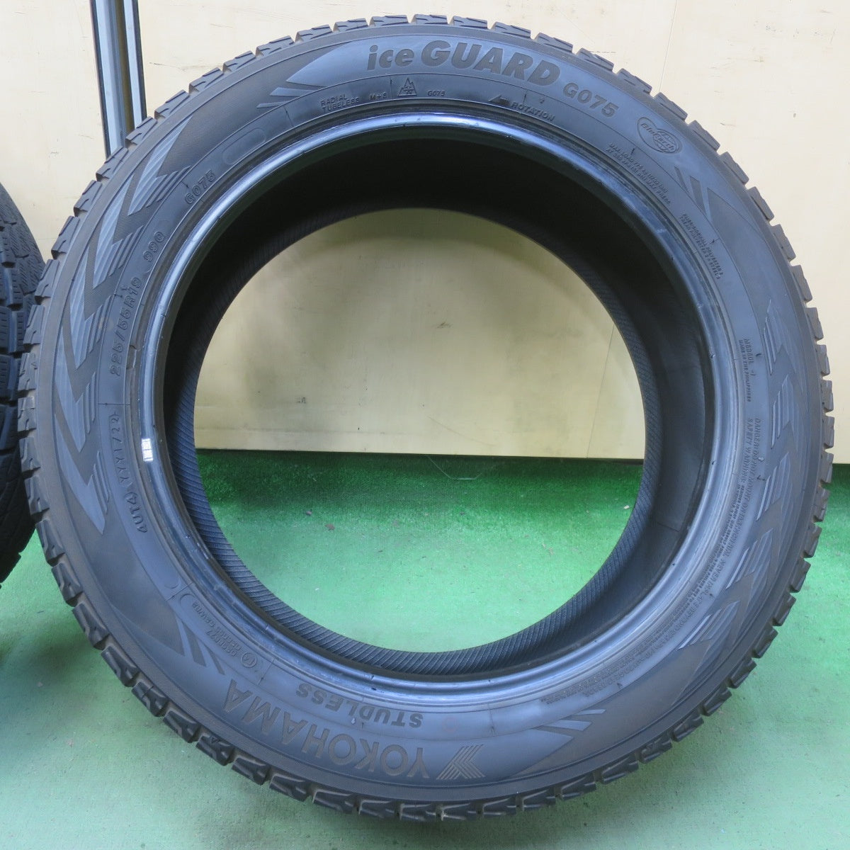 4本価格！22年◎スタッドレス 225/55R19 ヨコハマ アイスガード G075 タイヤ 19インチ 40系 アルファード ヴェルファイア 等◎6092301イスタ