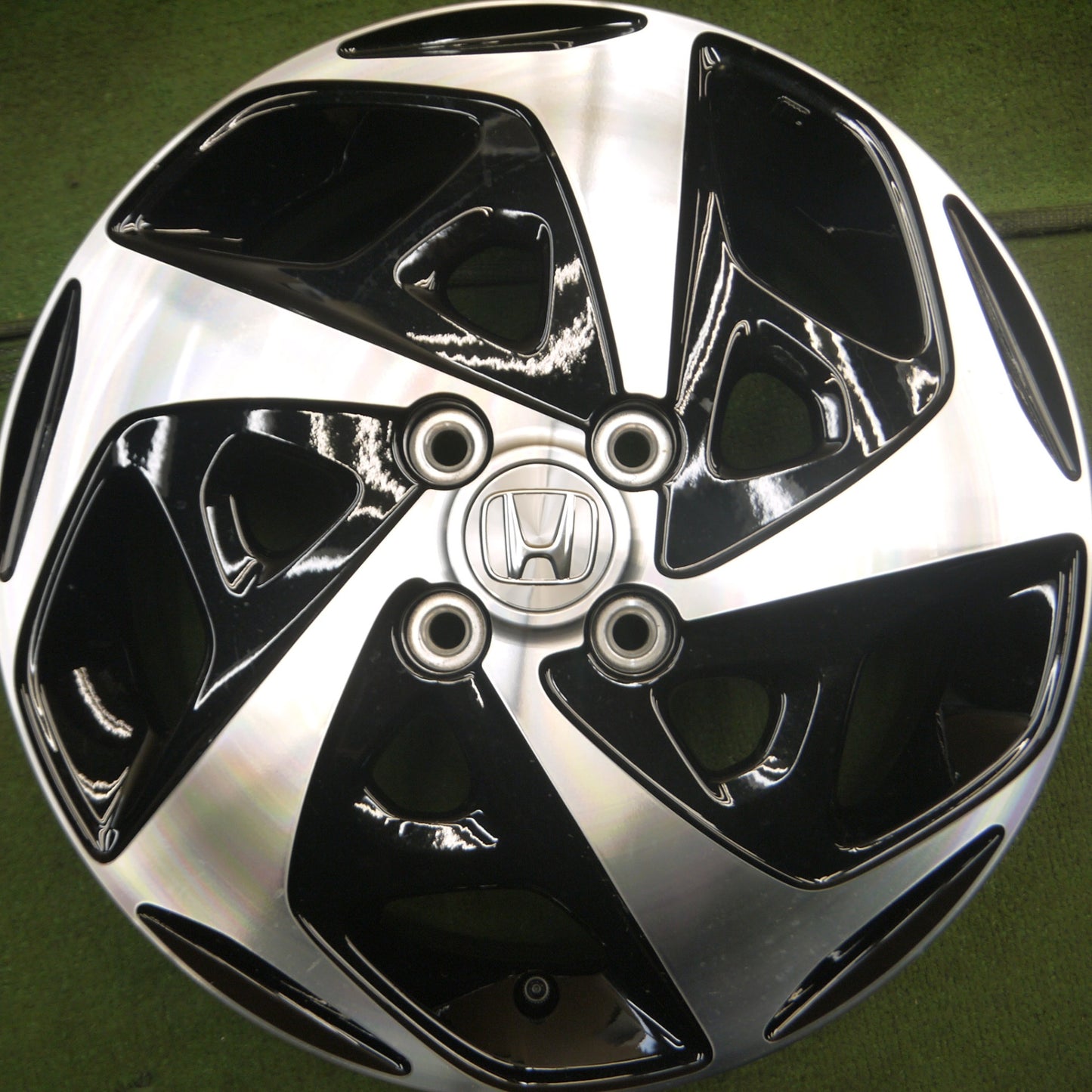 *送料無料* ほぼ新車外し★ホンダ N-WGN 純正 ホイール 15インチ 15×4.5J PCD100/4H Nワゴン★4061708Hホ