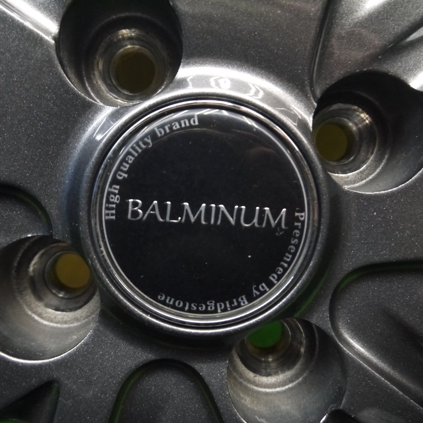 [送料無料] キレイ★スタッドレス 185/65R15 ブリヂストン ブリザック VRX2 BALMINUM バルミナ 15インチ PCD100/4H★5011004Hス