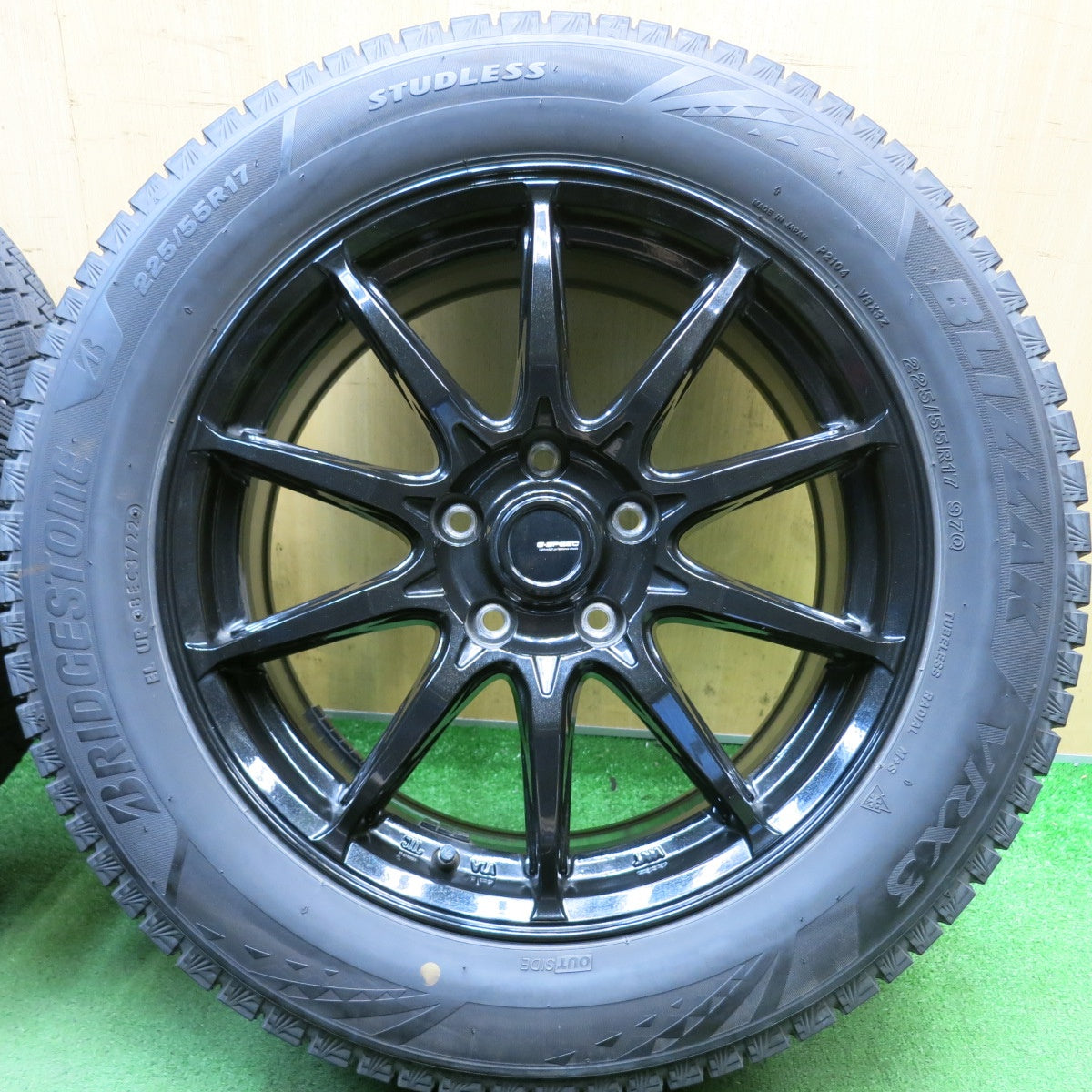 バリ溝！22年！キレイ！9.5分◎スタッドレス 225/55R17 ブリヂストン ブリザック VRX3 G-SPEED Gスピード 17インチ PCD114.3/5H◎6081413HAス