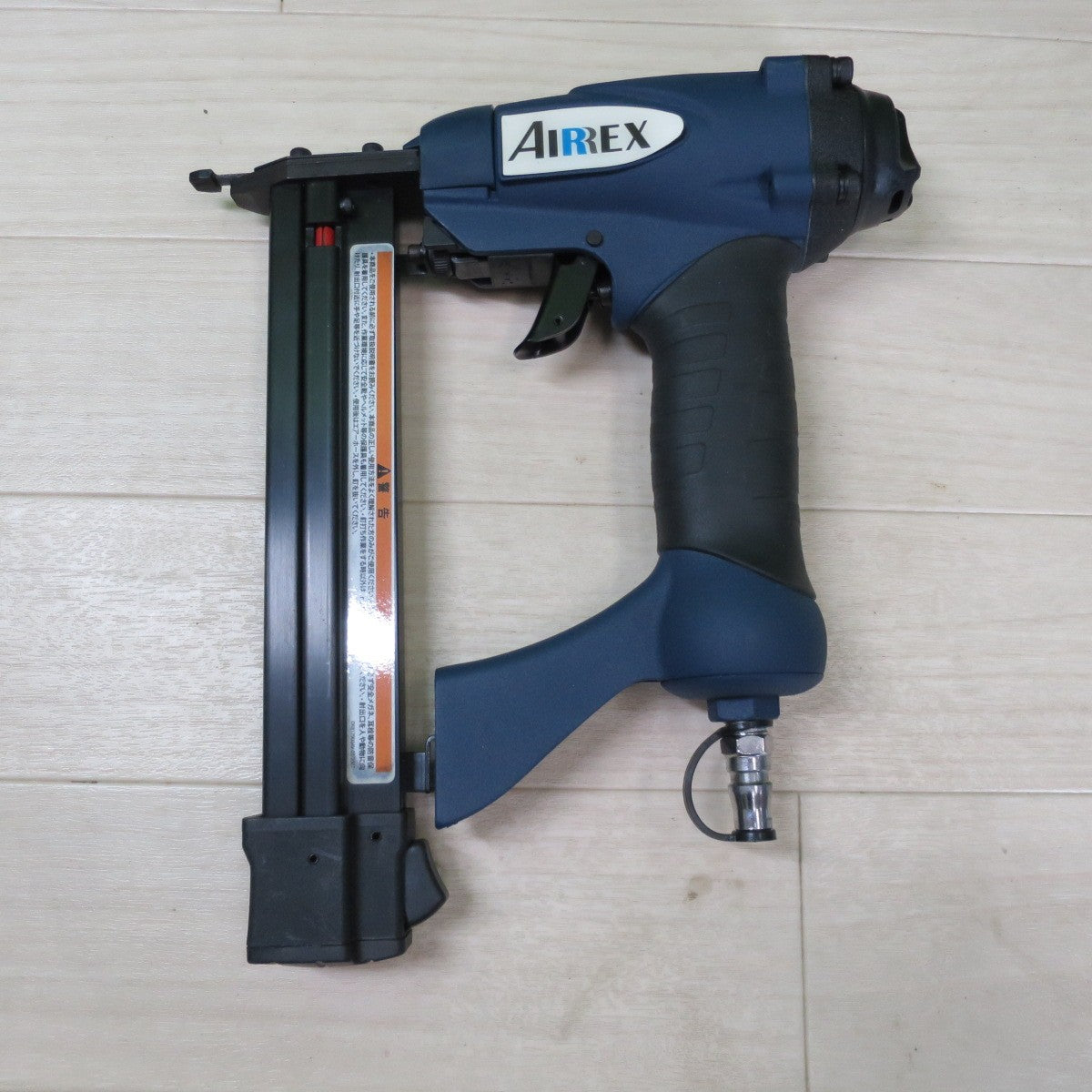 [送料無料] キレイ☆アネスト岩田 エア ネイラー CHX10400 エアー ネーラー ステフラー エアー ツール 工具☆