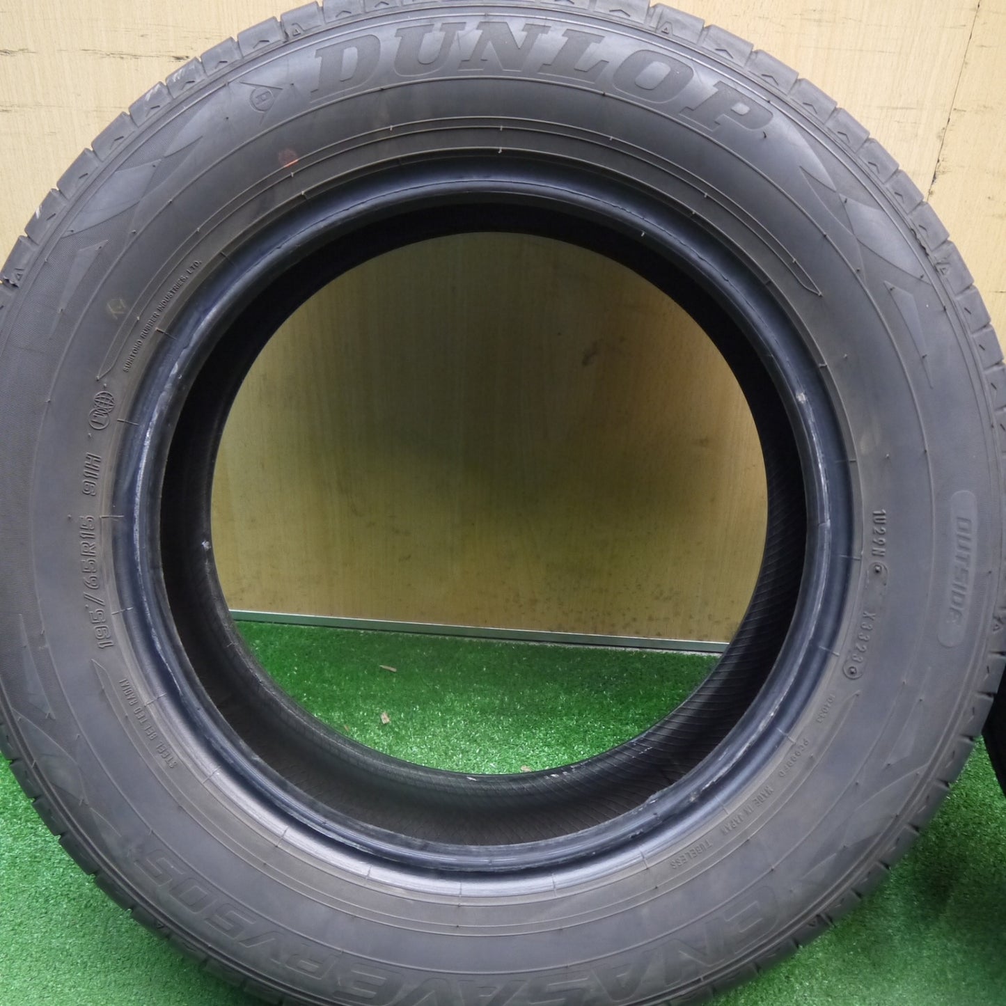 バリ溝！23年！8.5分！2本★195/65R15 ダンロップ エナセーブ RV505 タイヤ 15インチ ノア ヴォクシー プリウス セレナ 等★6040611Hノタ