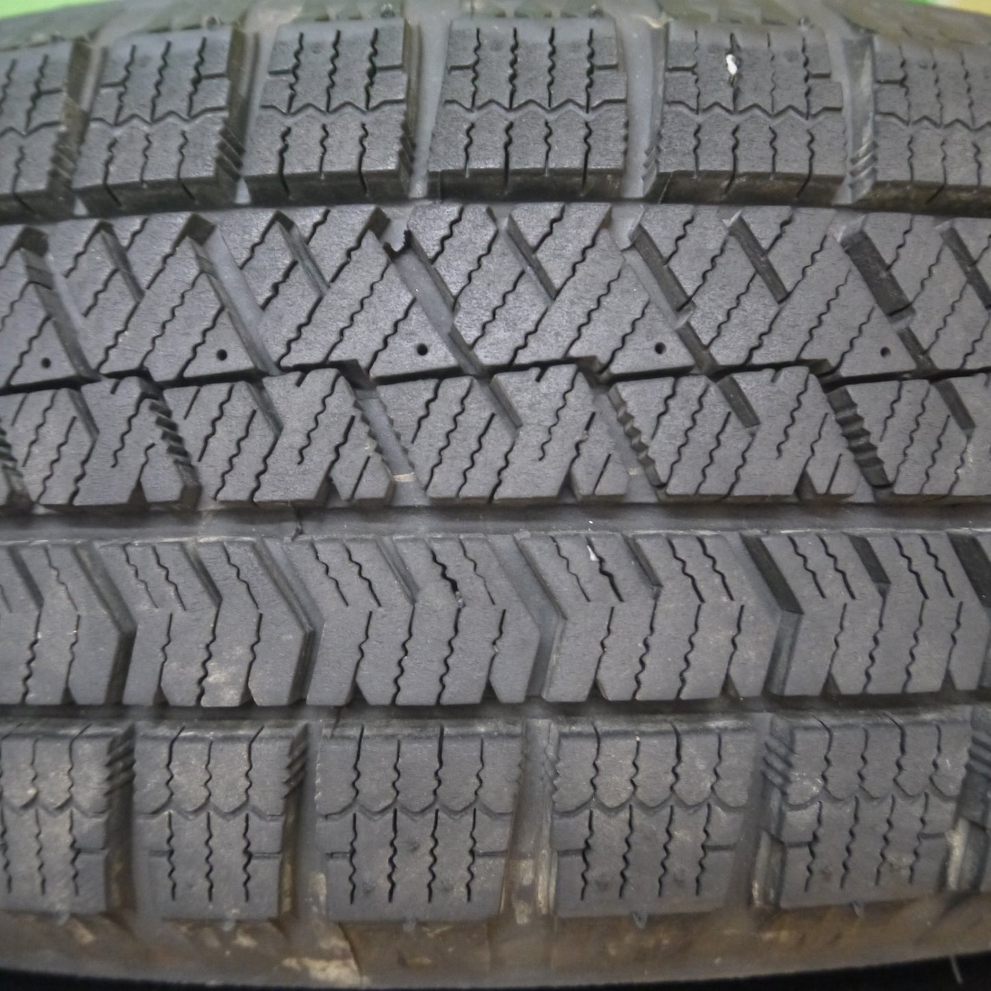 [送料無料] バリ溝！21年！キレイ！9.5分★スタッドレス 165/60R15 ブリヂストン ブリザック VRX2 BALMINUM バルミナ ハスラー ソリオ等 PCD100/4H★4120901Hス
