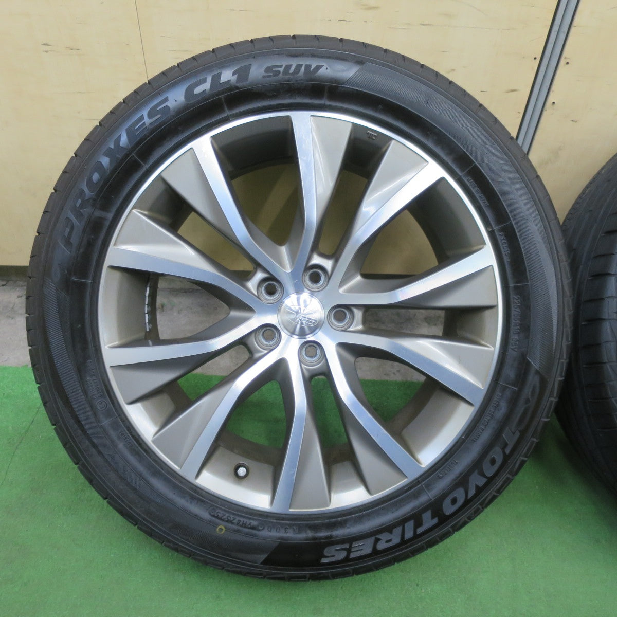 バリ溝！25年！キレイ！9.5分★スバル レガシィ アウトバック 純正 特別仕様車 225/55R18 トーヨー プロクセス CL1 SUV 18インチ PCD100/5H★6022103TTノ