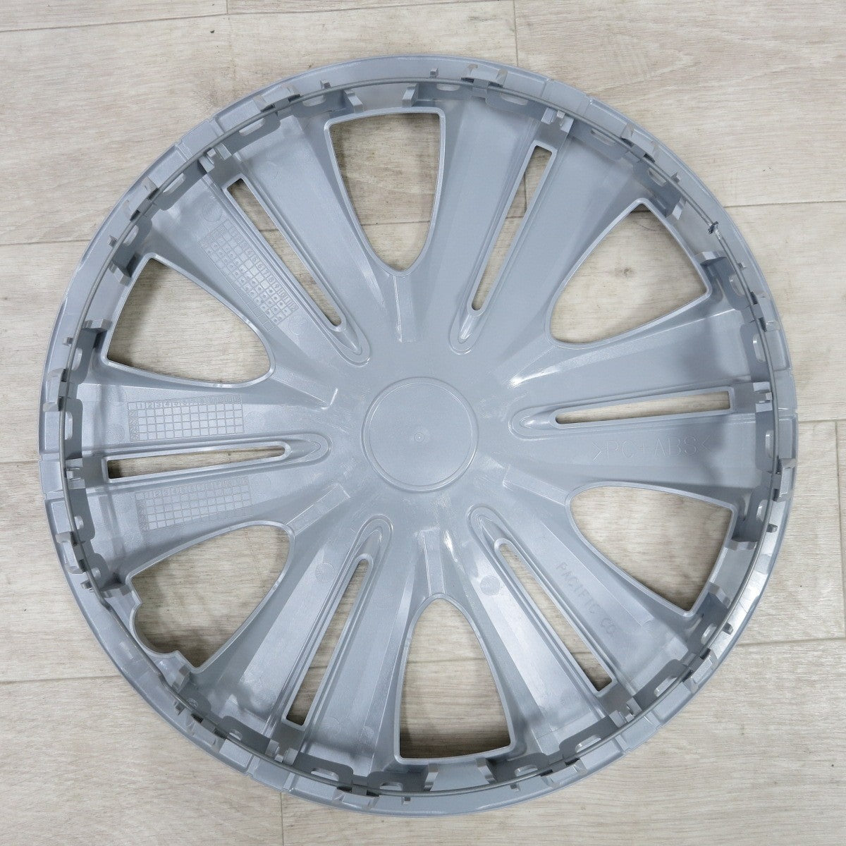 ダイハツ・タント　純正14インチホイールカバー 42602-B2510 4セット タント 6BA-LA650S 純正 ホイールキャップ 14インチ 1枚 42602-B2510