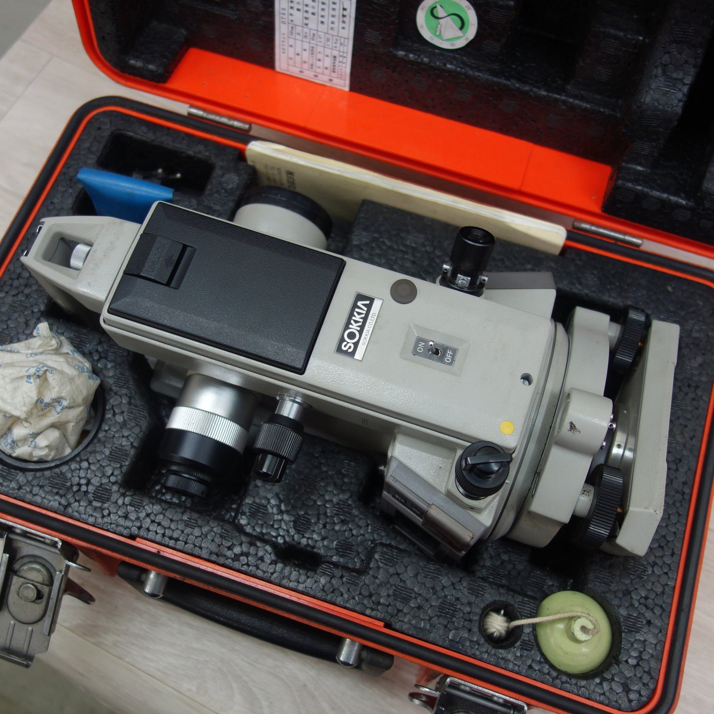 [送料無料] ☆SOKKIA ソキア 電子 デジタル セオドライト DT6S 測定器 ジャンク品☆