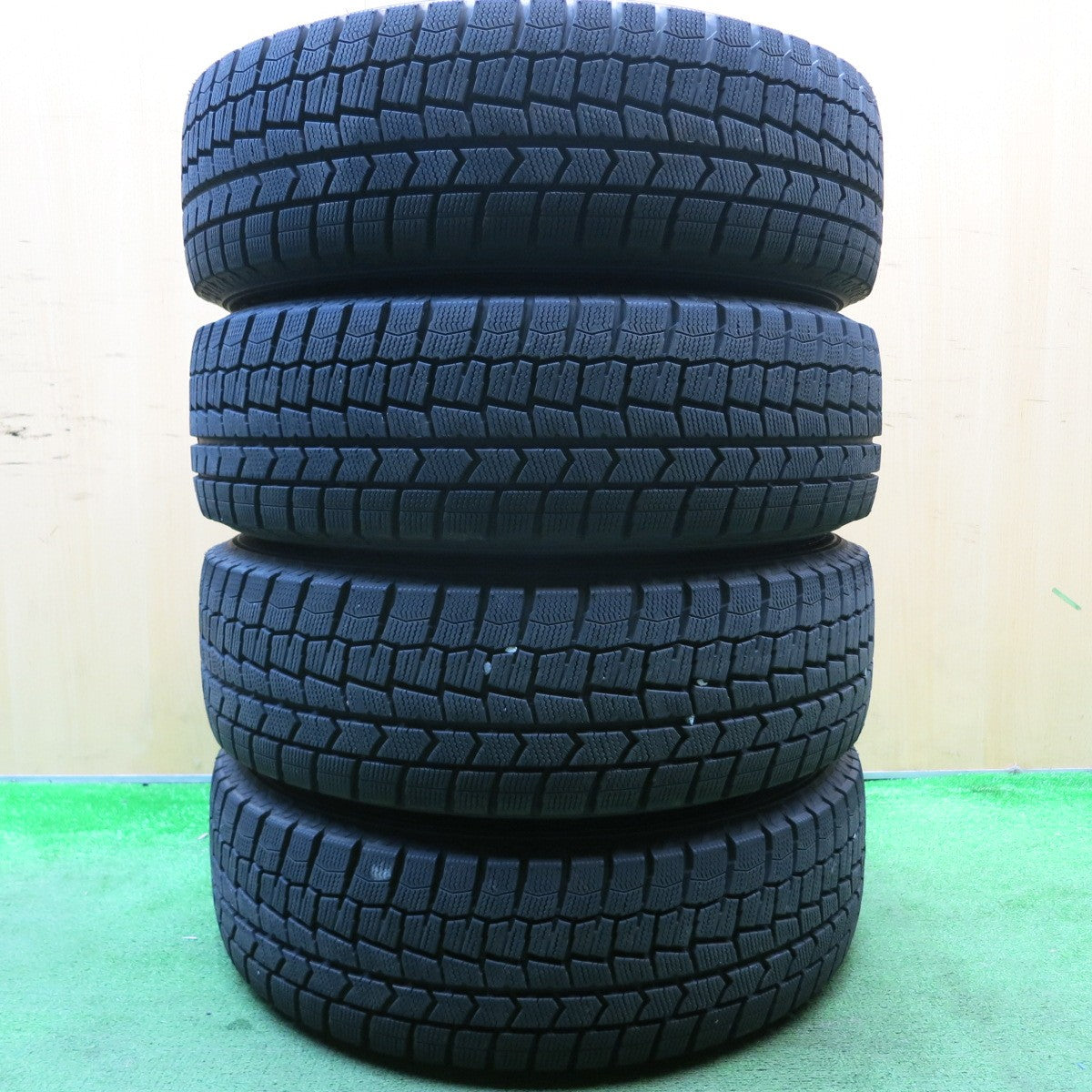 バリ溝！キレイ！9.5分★スタッドレス 195/65R16 ダンロップ ウインターマックス WM02 LM SPORT LM-10R LMスポーツ 16インチ PCD100/4H★5050308HAス