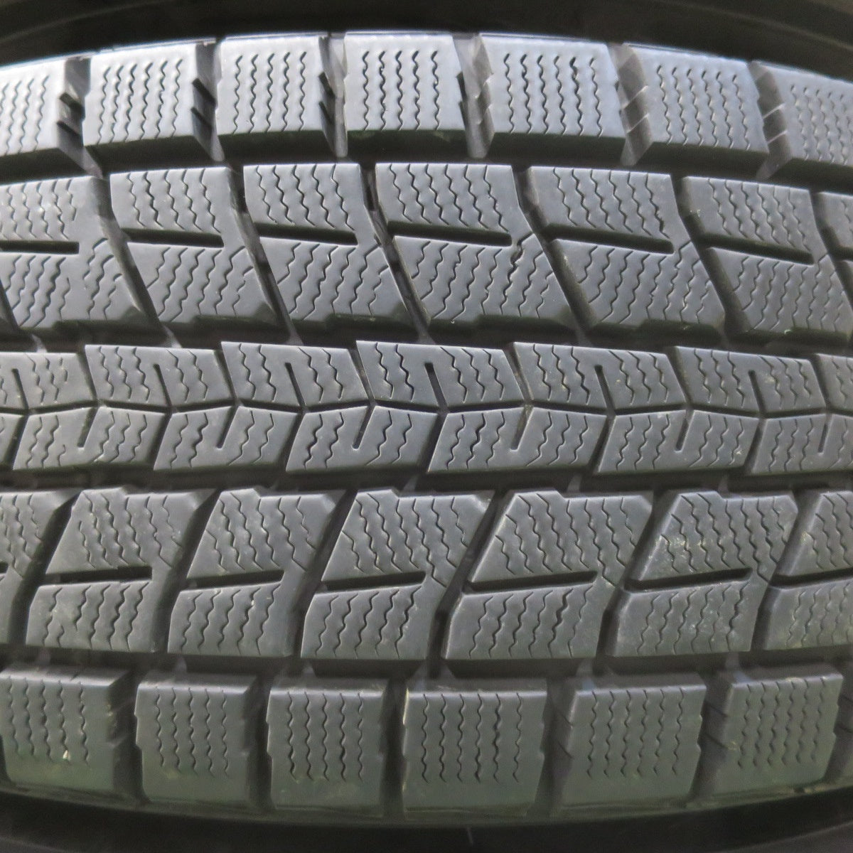 [送料無料] バリ溝！9分★スタッドレス 225/65R17 ダンロップ ウインター マックス SJ8 FINAL SPEED MiD ファイナルスピード 17インチ PCD114.3/5H★4111808イス