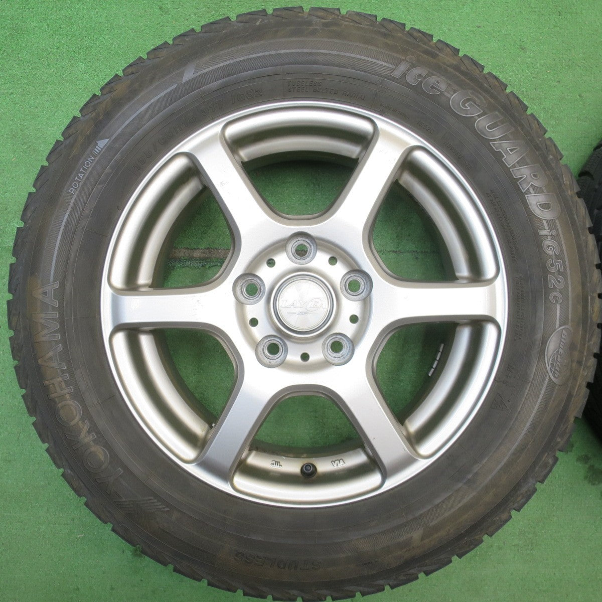 バリ溝！8.5分★スタッドレス 195/65R15 ヨコハマ アイスガード iG52C LAYCEA 02 レイシア 15インチ PCD114.3/5H★6050801NJス
