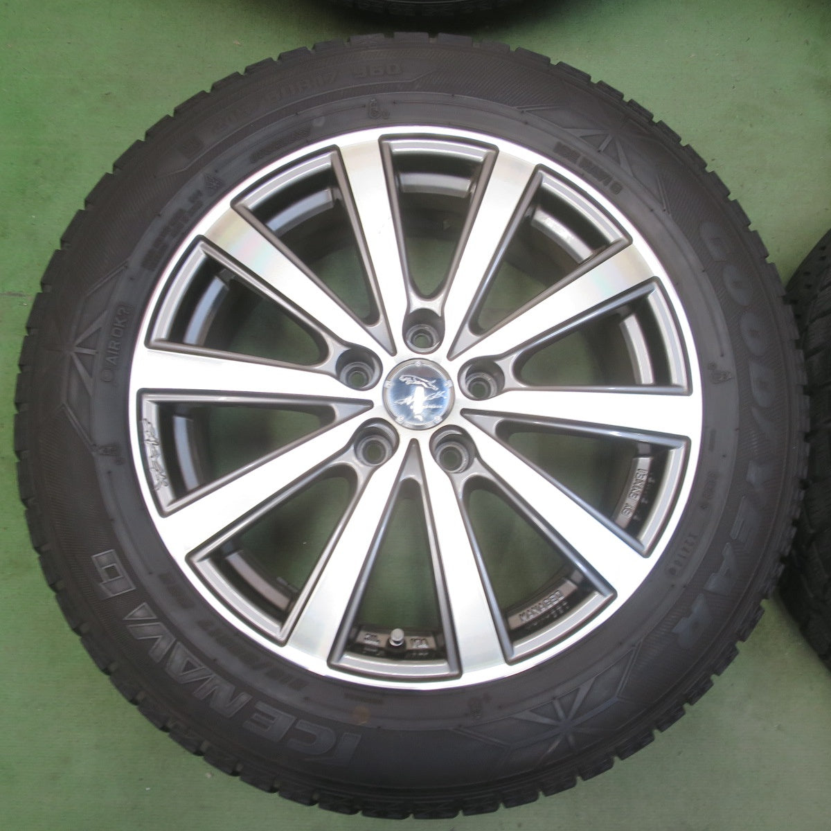 4本価格◎スタッドレス 215/60R17 グッドイヤー アイスナビ6 SMACK VI-R ENKEI スマック エンケイ 17インチ PCD114.3/5H◎6070903イス