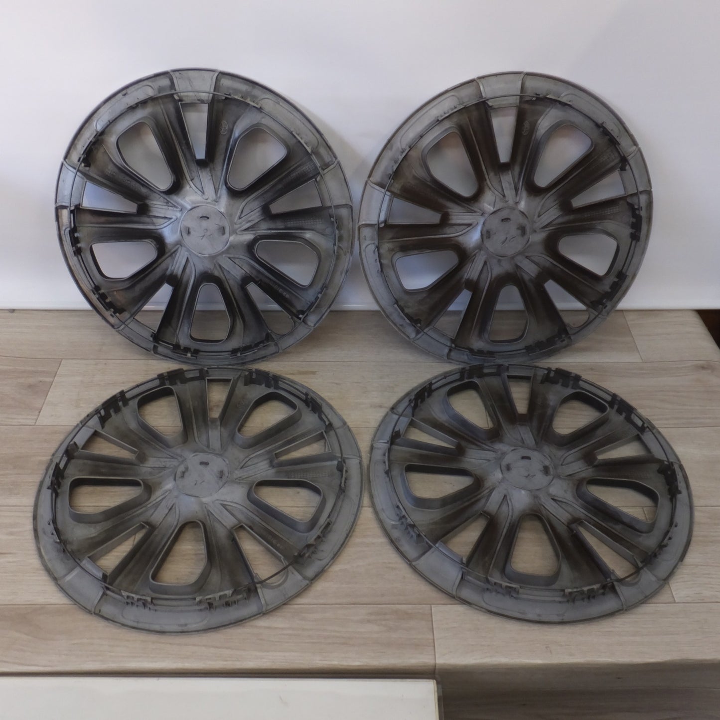 [送料無料] ★トヨタ TOYOTA 純正 プリウス 50系 後期 PHV ホイールカバー 15インチ 4枚★