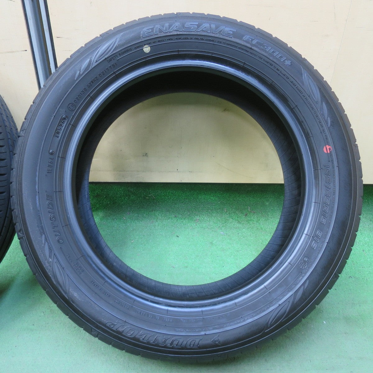 新車外し！26年★165/65R15 ダンロップ エナセーブ EC300+ タイヤ 15インチ タフト ソリオ デリカ D:2 等★6042303イノタ