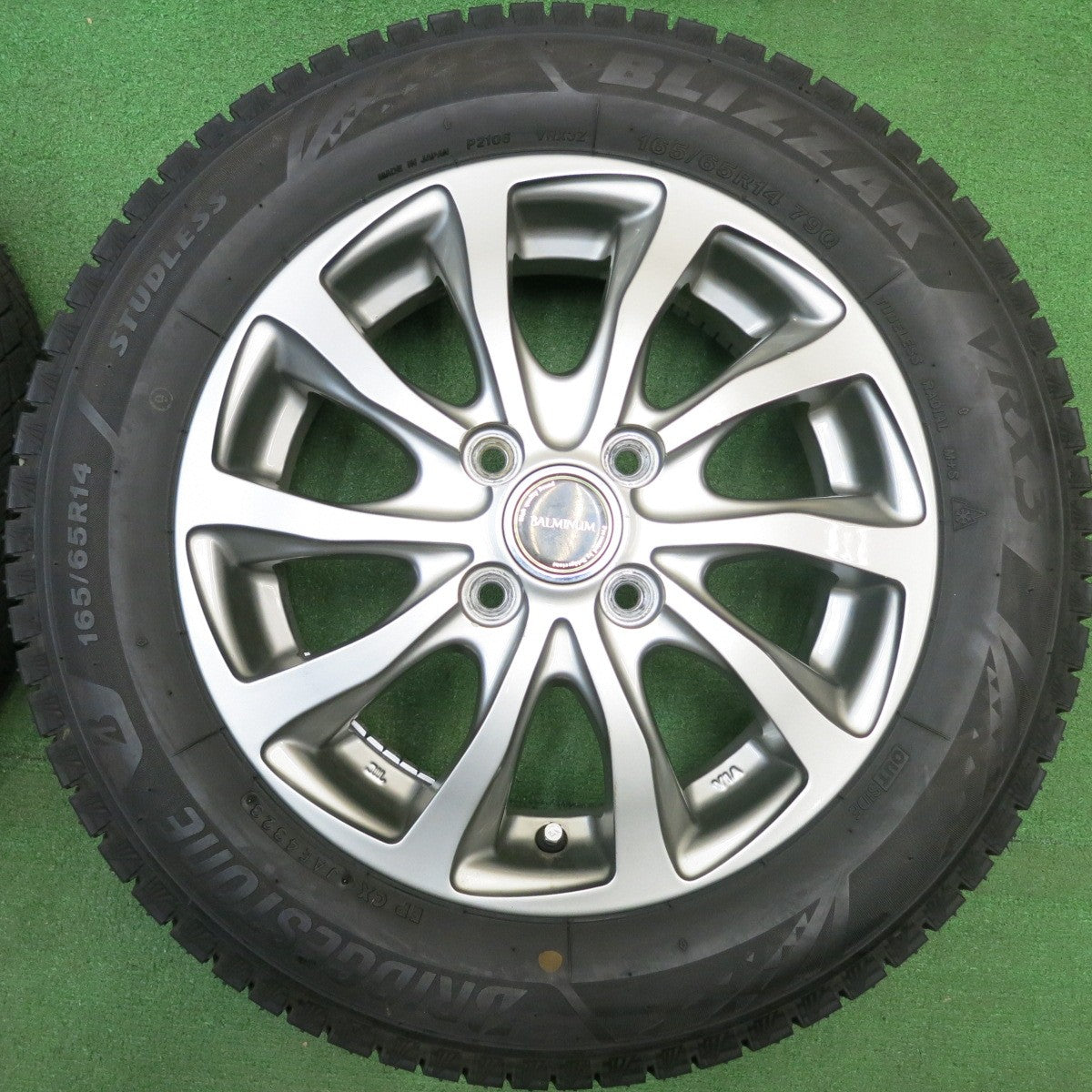 バリ溝！23年！ほぼ10分★スタッドレス 165/65R14 ブリヂストン ブリザック VRX3 BALMINUM TR10 バルミナ 14インチ ソリオ ハスラー 等 PCD100/4H★6011706HAス
