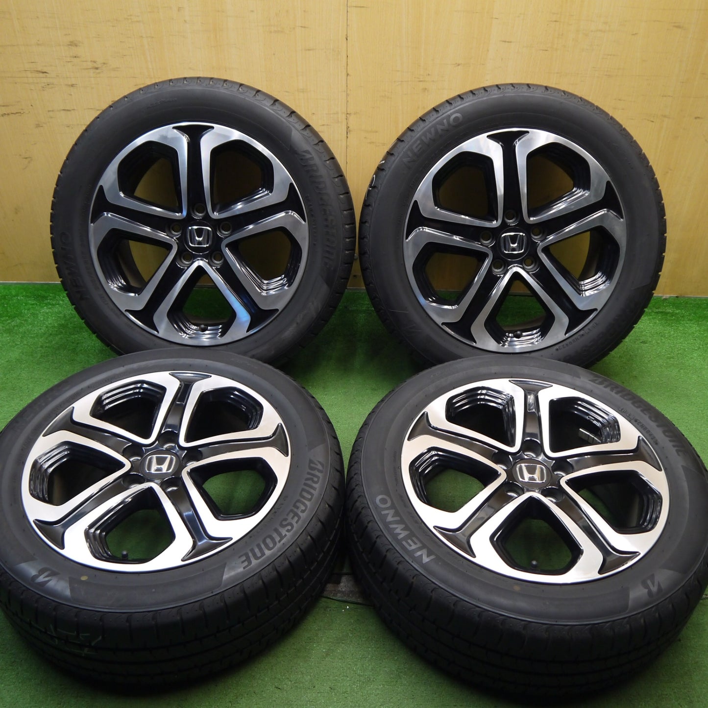 バリ溝！23年！9分★ホンダ RU ヴェゼル Zグレード 純正 215/55R17 ブリヂストン NEWNO ニューノ 17インチ PCD114.3/5H★5062703Hノ