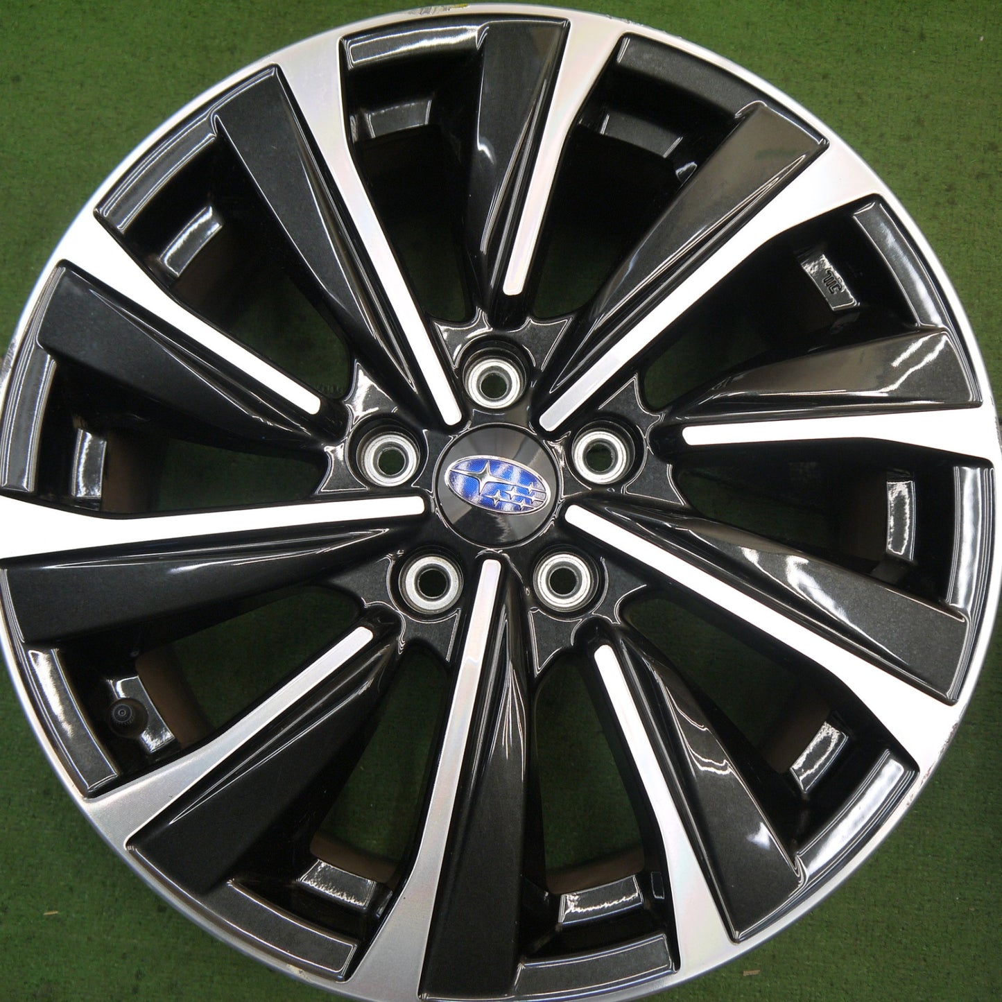 4本価格★スバル レヴォーグ VN5 STI 純正 ホイール 18インチ 18×7.5J PCD114.3/5H★5081205Hホ