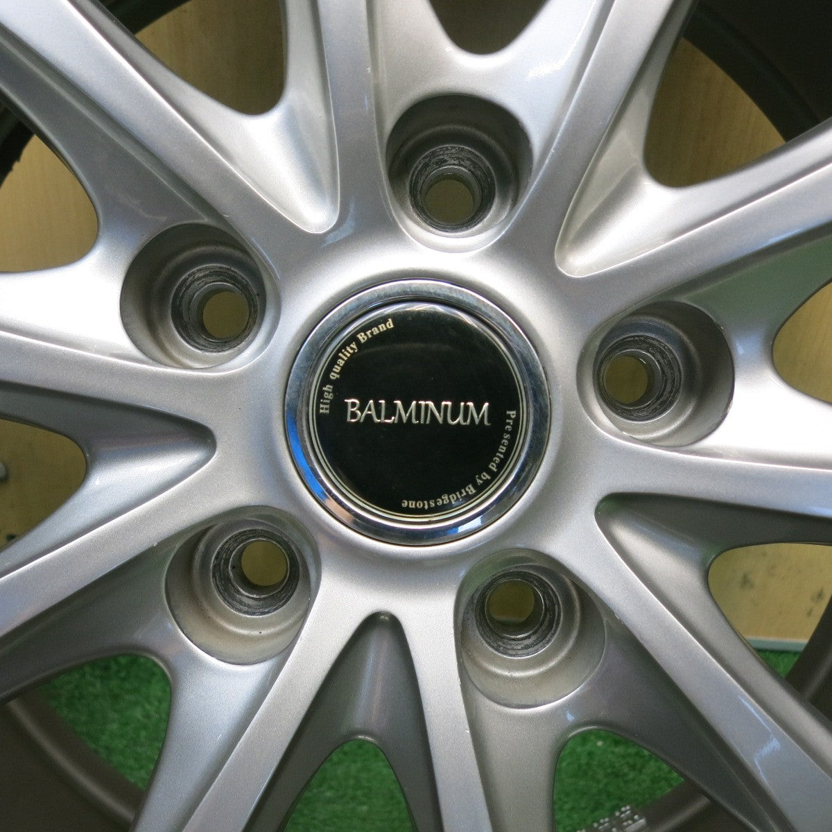 バリ溝！25年！キレイ！ほぼ10分◎スタッドレス 215/50R17 ブリヂストン アイスパートナー2 BALMINUM TR10 バルミナ 17インチ PCD114.3/5H◎6070512HAス