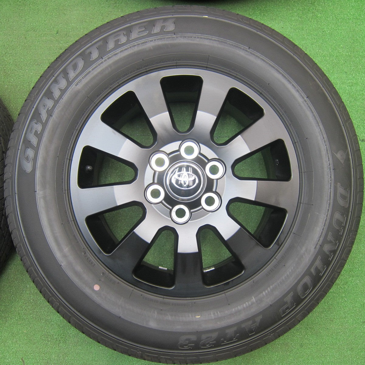 [送料無料] 新車外し！24年★トヨタ ランクル 250 FirstEdition 純正 265/65R18 ダンロップ AT23 グラントレック ファーストエディション PCD139.7/6H★5031404TNノ