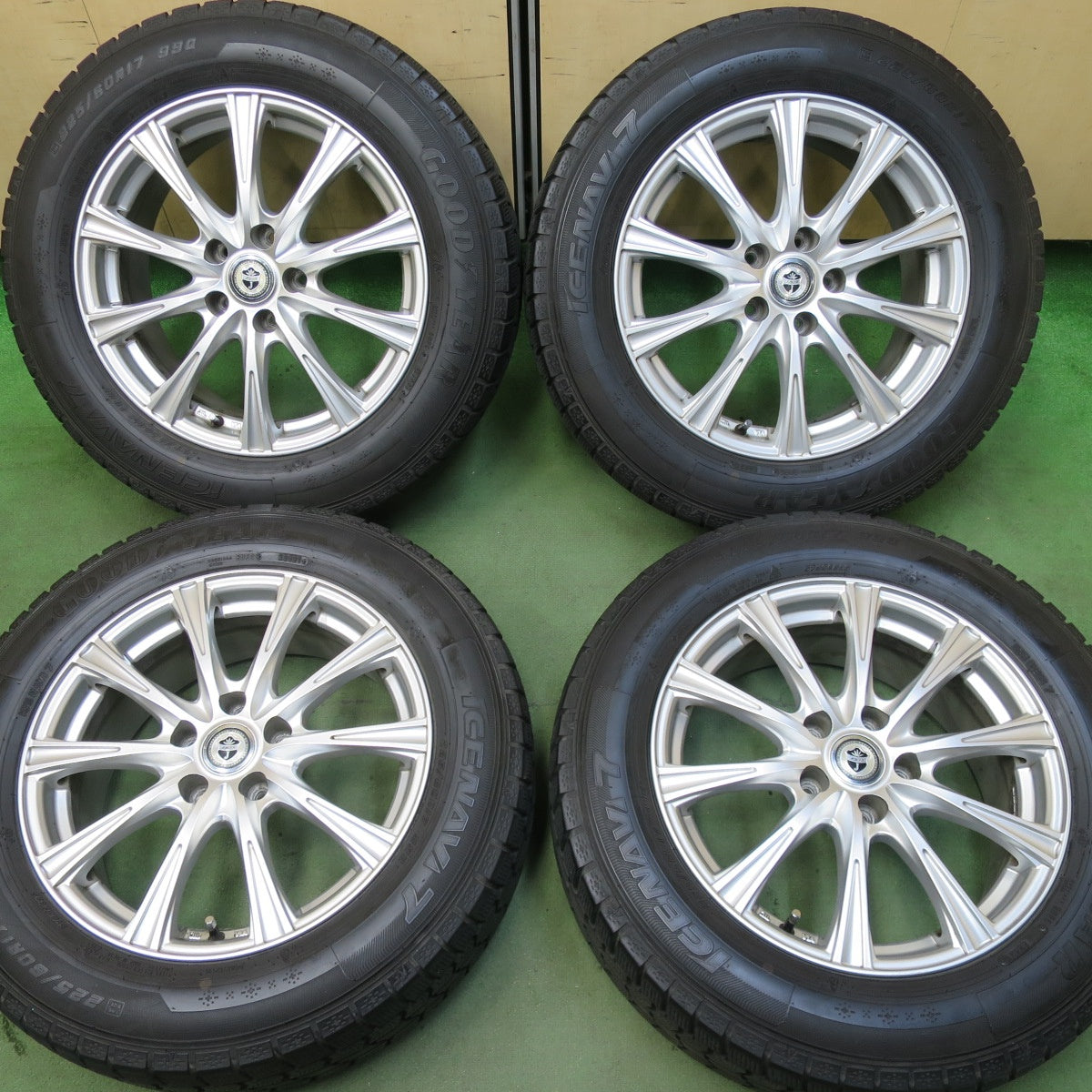 バリ溝！21年！キレイ！8.5分★スタッドレス 225/60R17 グッドイヤー アイスナビ7 JOKER ジョーカー 17インチ PCD114.3/5H★5111908TTス