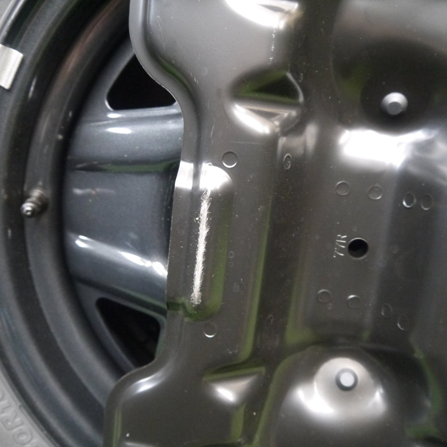 新車外し！23年！背面カバー付き！1本★スズキ ジムニー 純正 スチール 175/80R16 ブリヂストン デューラー H/L 852 スペア 16インチ PCD139.7/5H★5121901Hノ