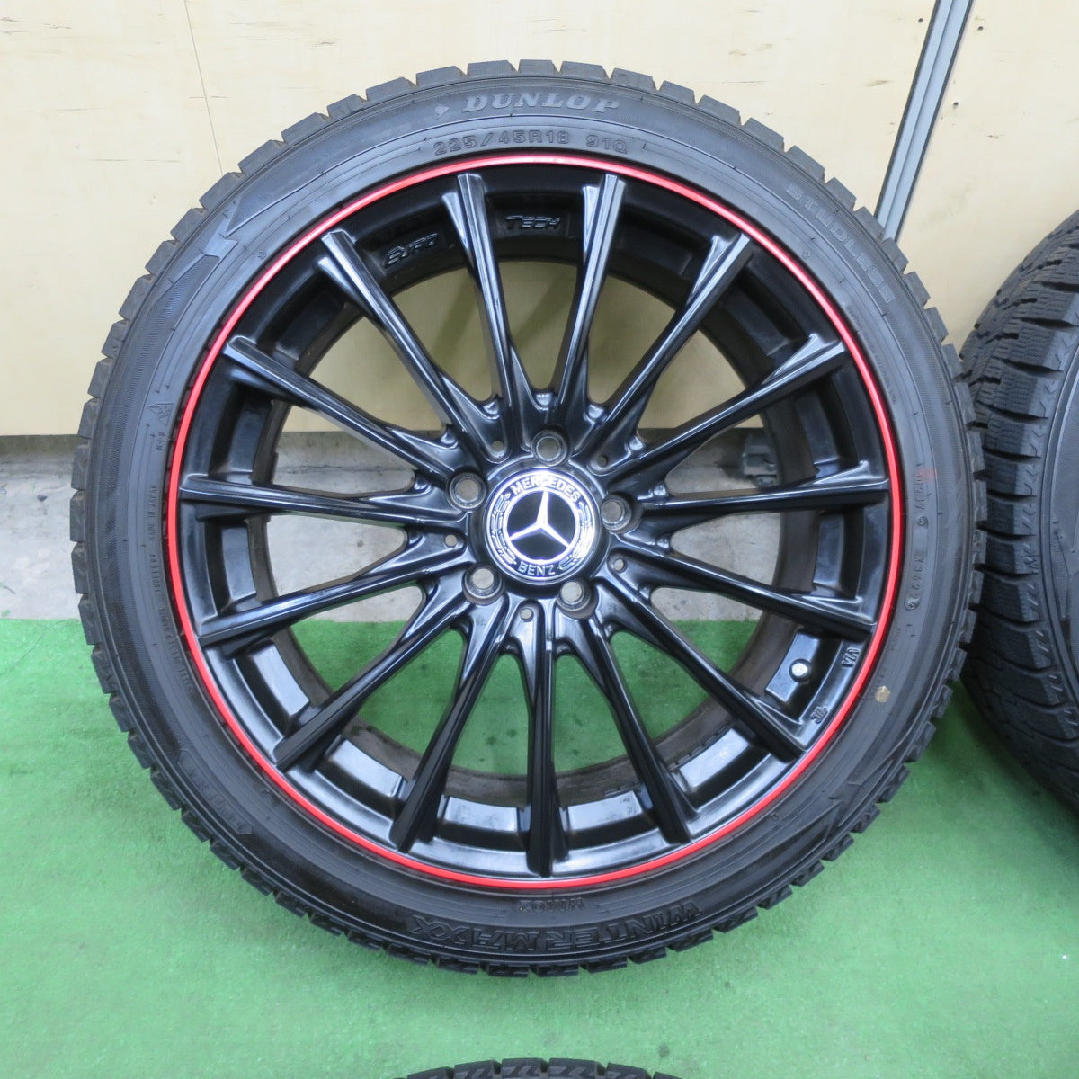 バリ溝！22年！キレイ！9.5分★ベンツ 等 EUROTECH STAGE TW15 225/45R18 スタッドレス ダンロップ ウインターマックス WM02 18インチ ユーロテック ステージ PCD112/5H★6022401TTス